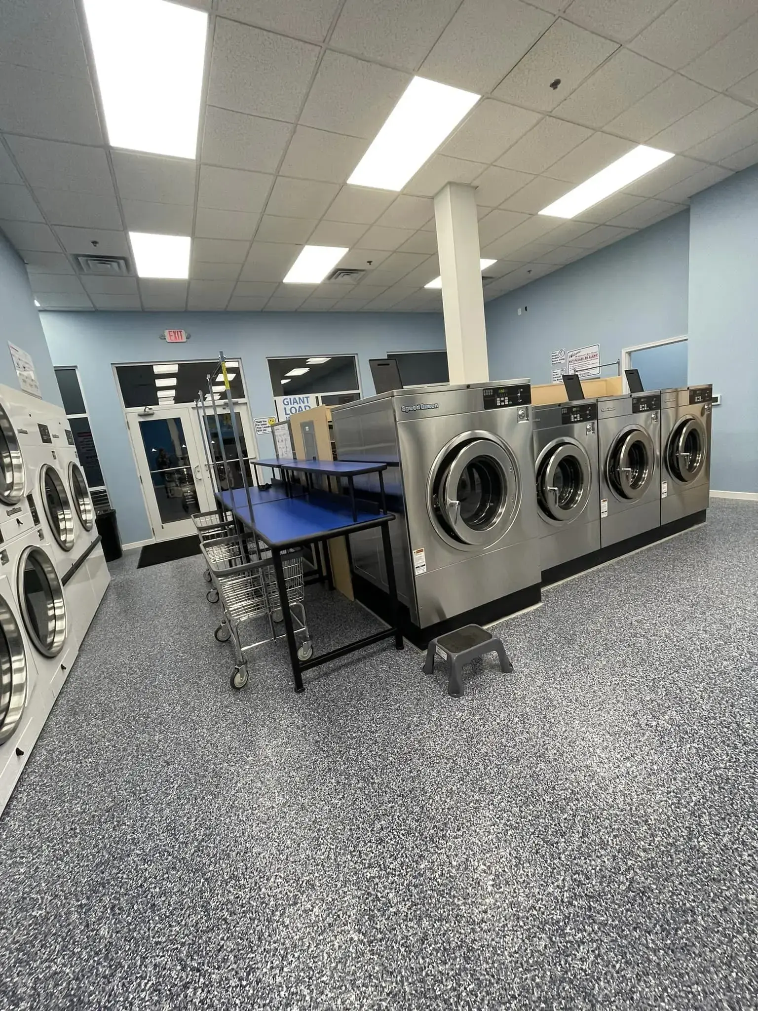 Lemon Fresh Coin Laundry thumbnail 20