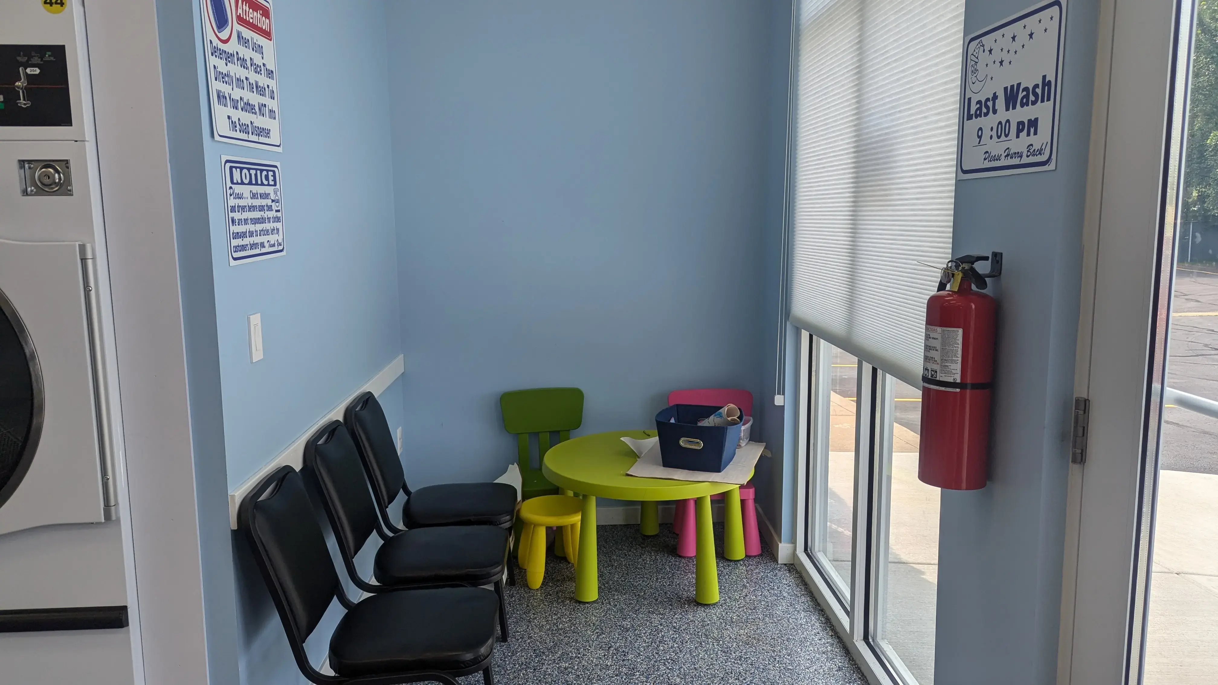 Lemon Fresh Coin Laundry - Image 5