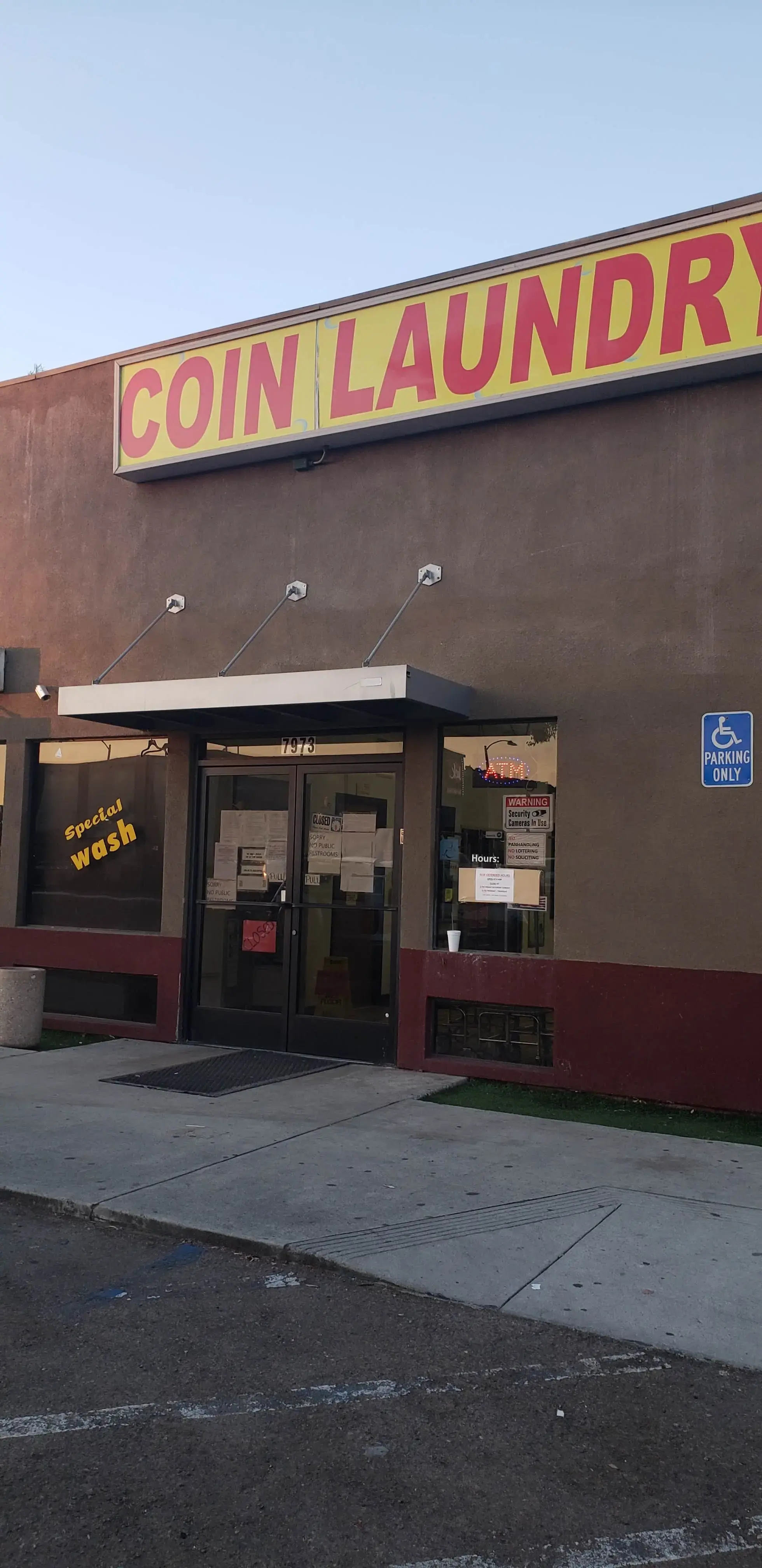 Lemon Grove Coin Laundry - Image 20