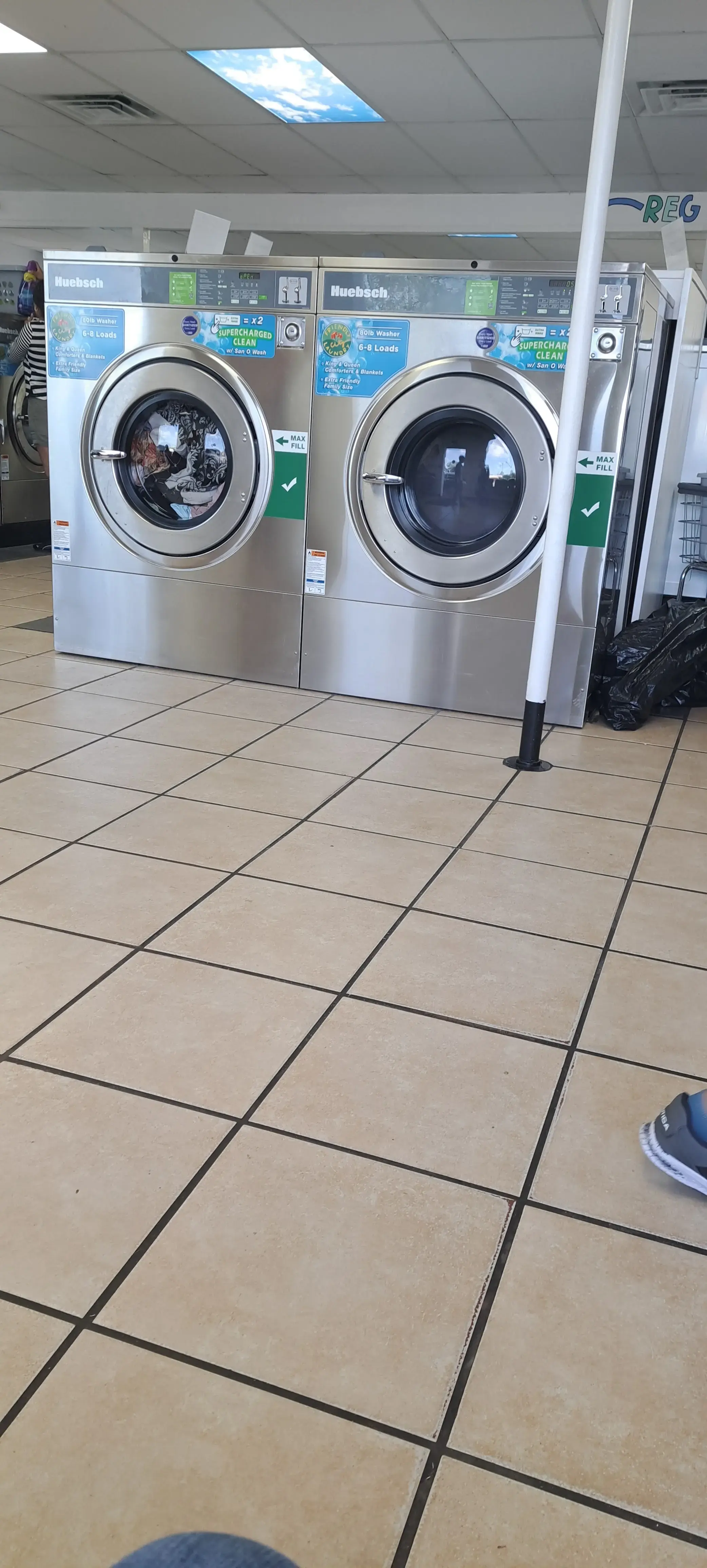 Lemon Squeezy Laundry Service thumbnail 6