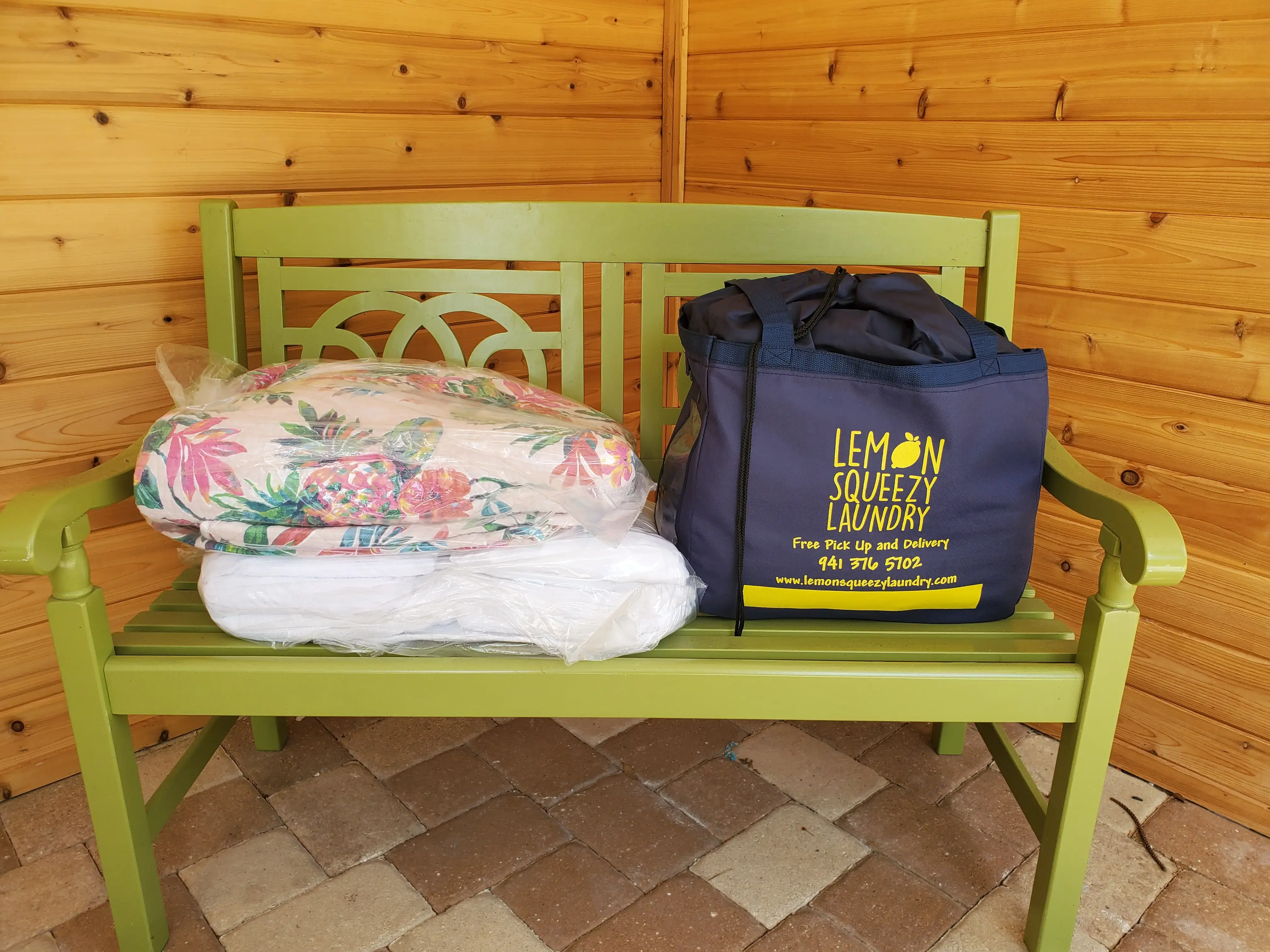 Lemon Squeezy Laundry Service - Image 2
