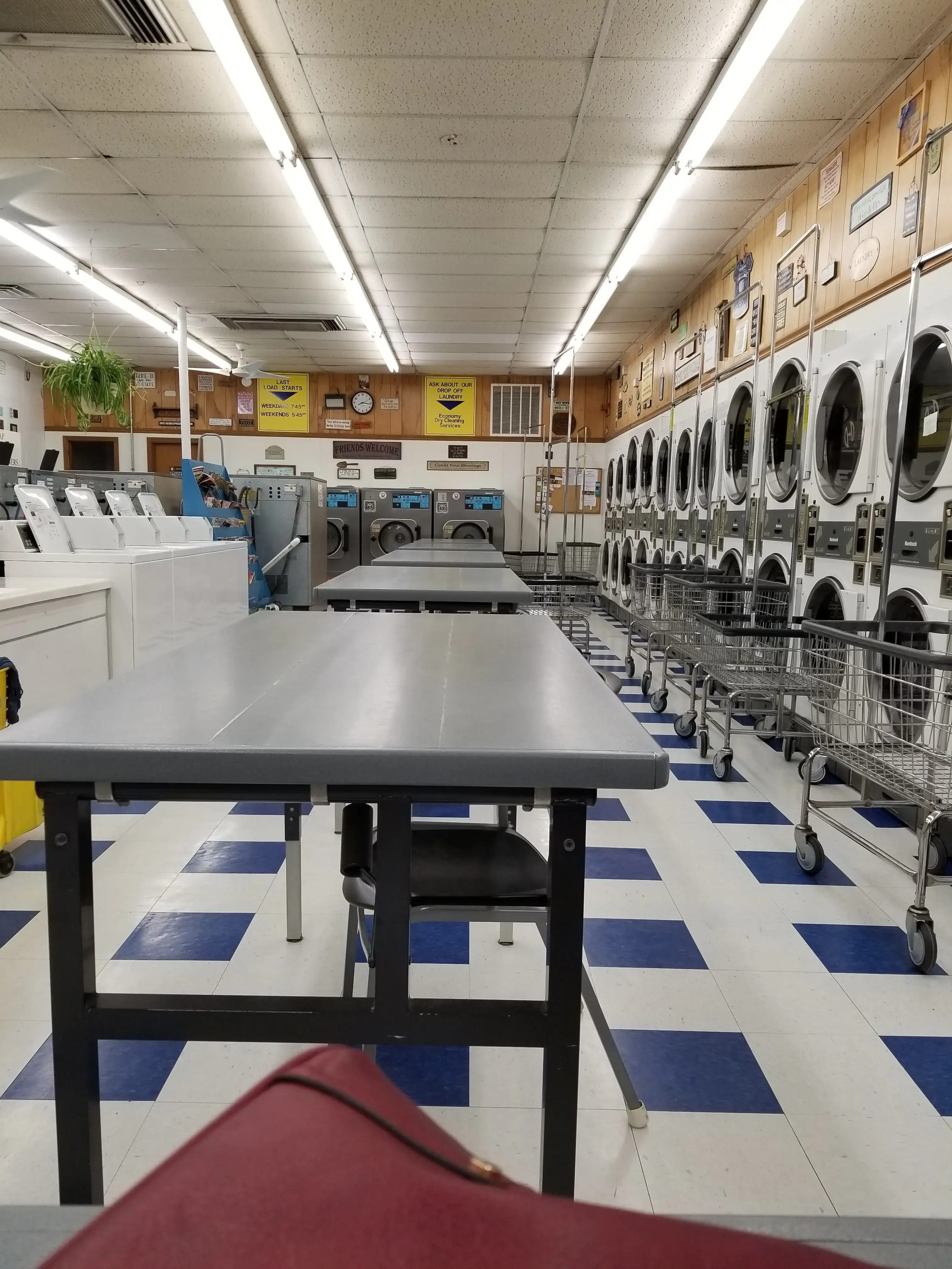 Lenexa Coin Laundry - Image 7