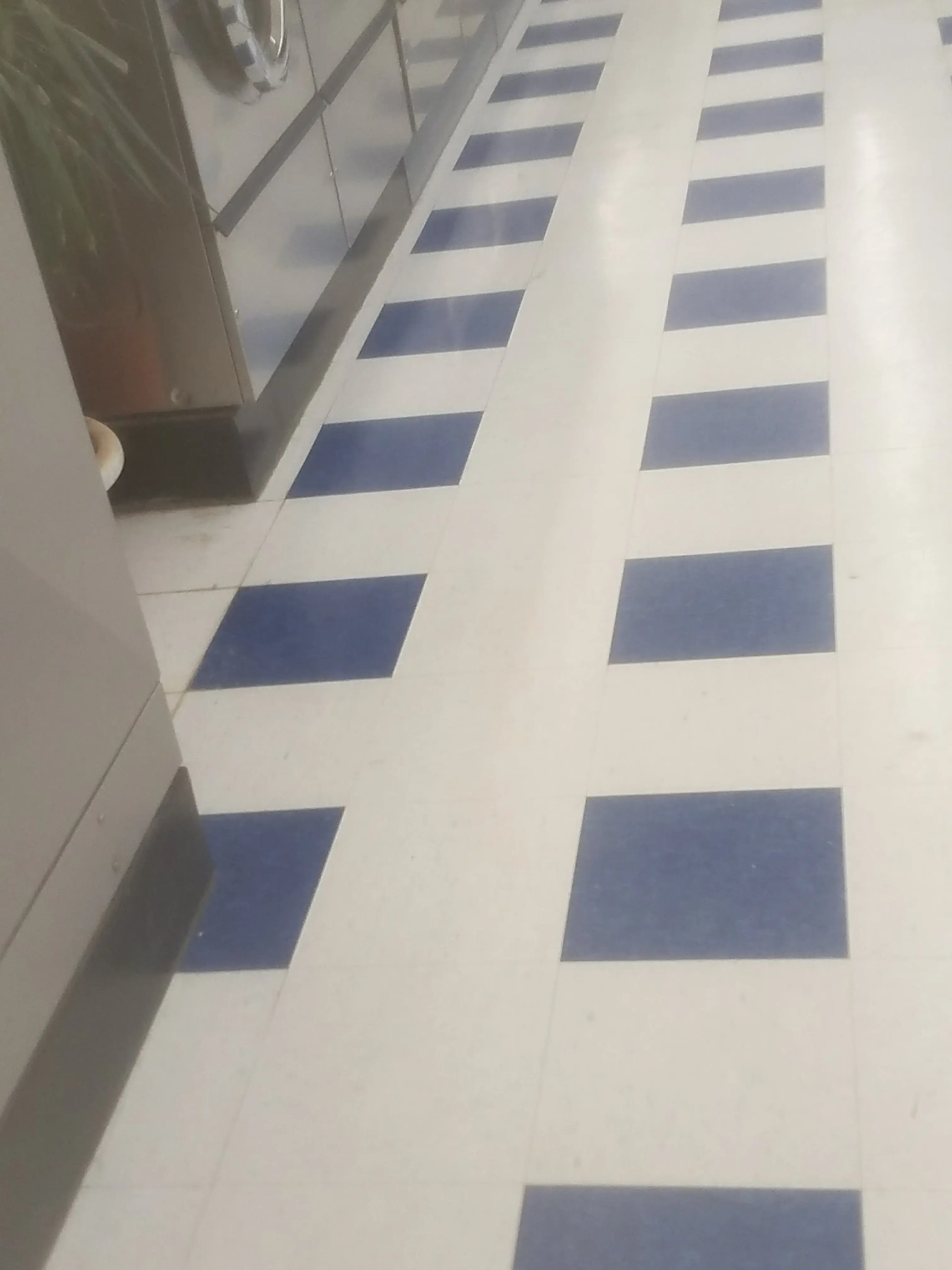 Lenexa Coin Laundry thumbnail 12