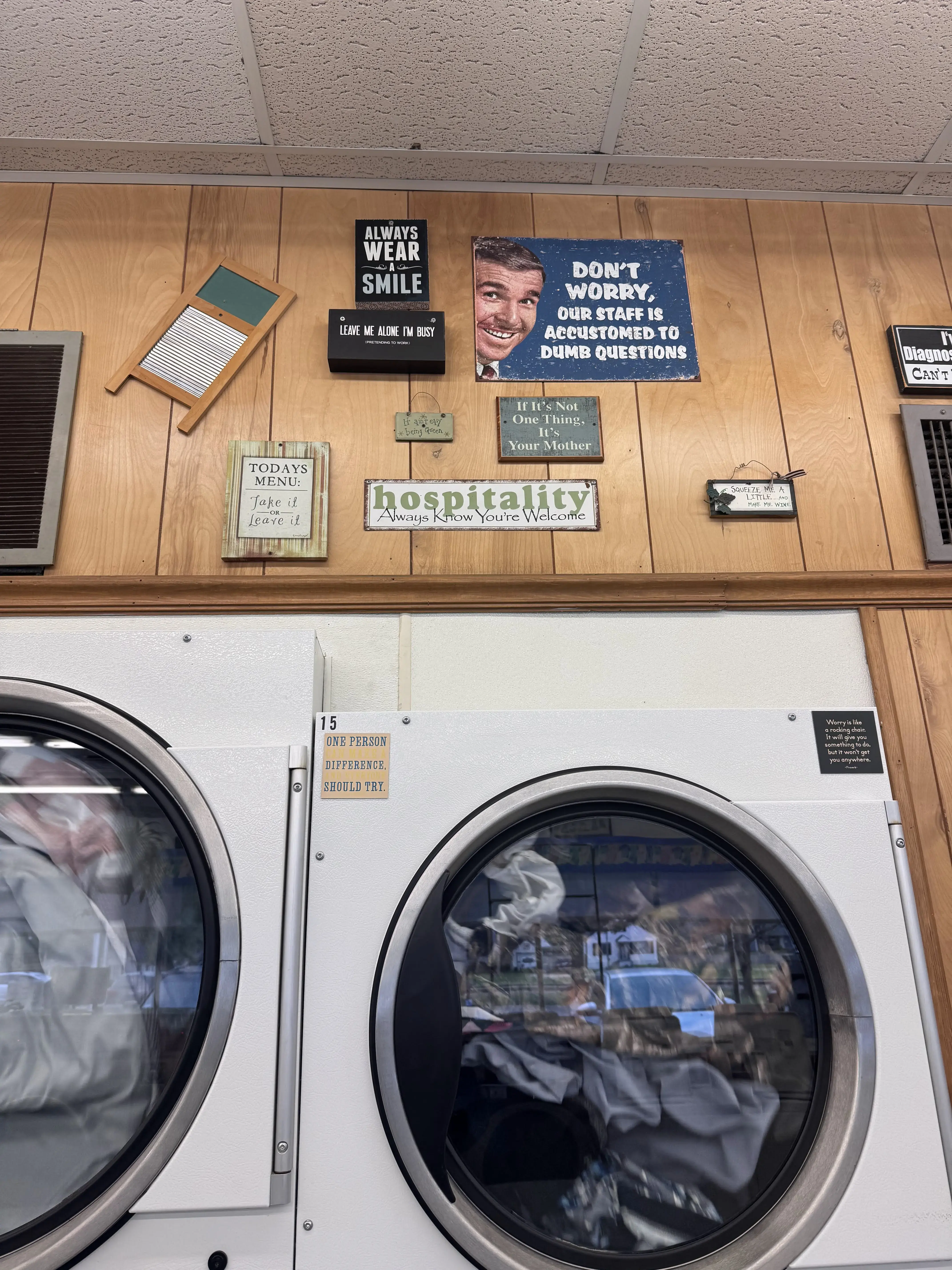 Lenexa Coin Laundry thumbnail 15