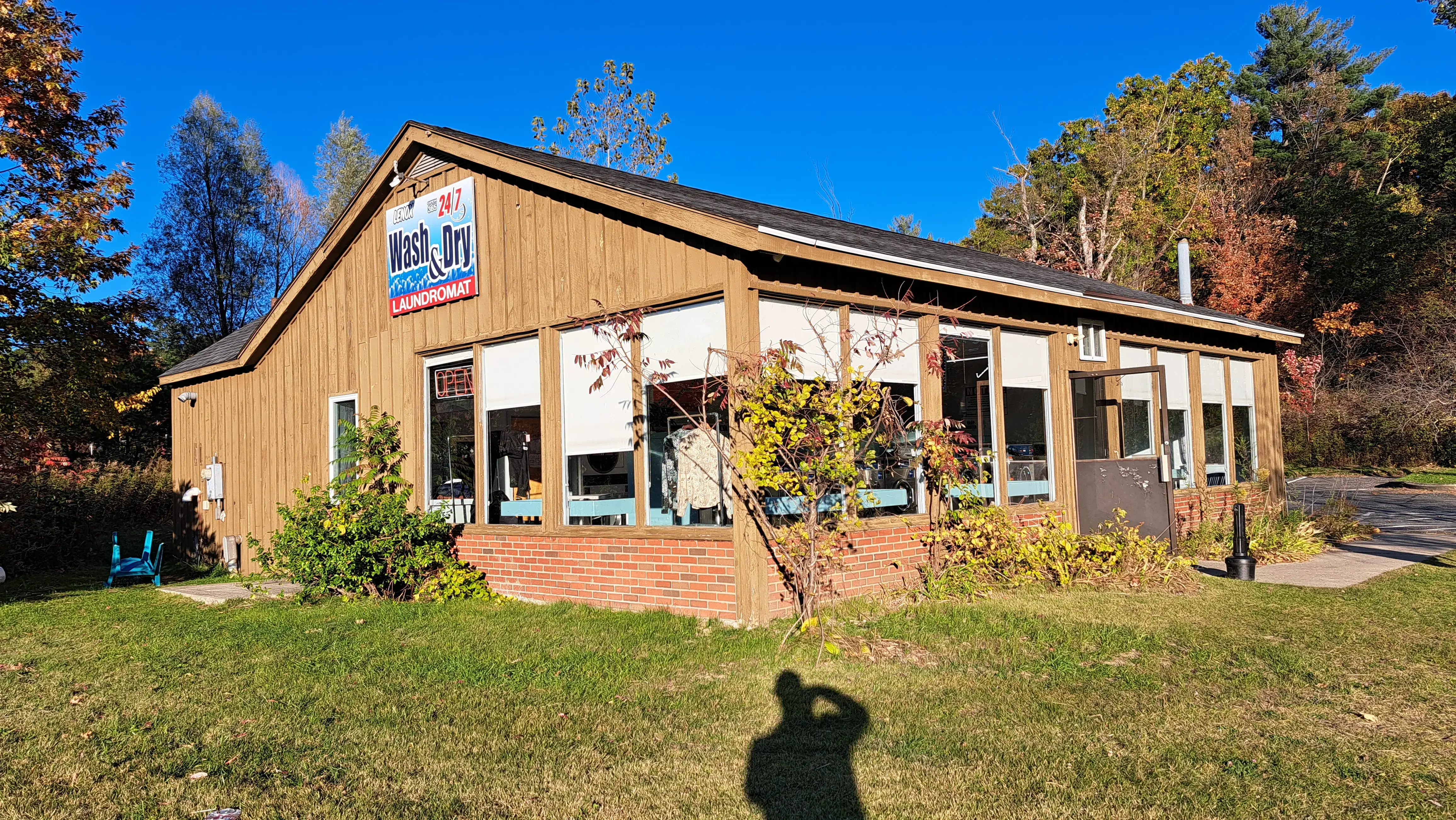 Lenox 24 Hour Wash and Dry Laundromat - Image 1