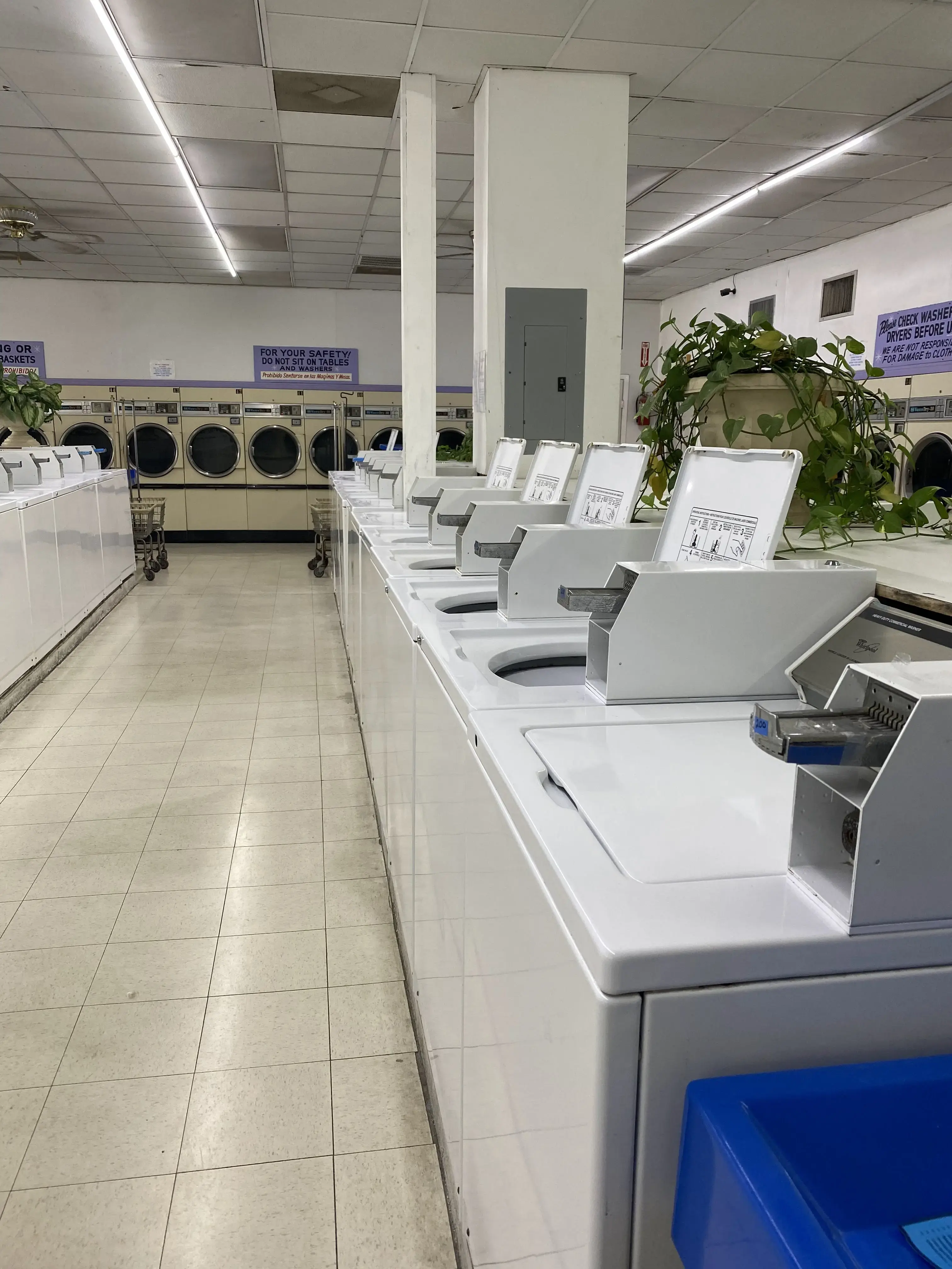 Le's Washateria Services Inc thumbnail 11