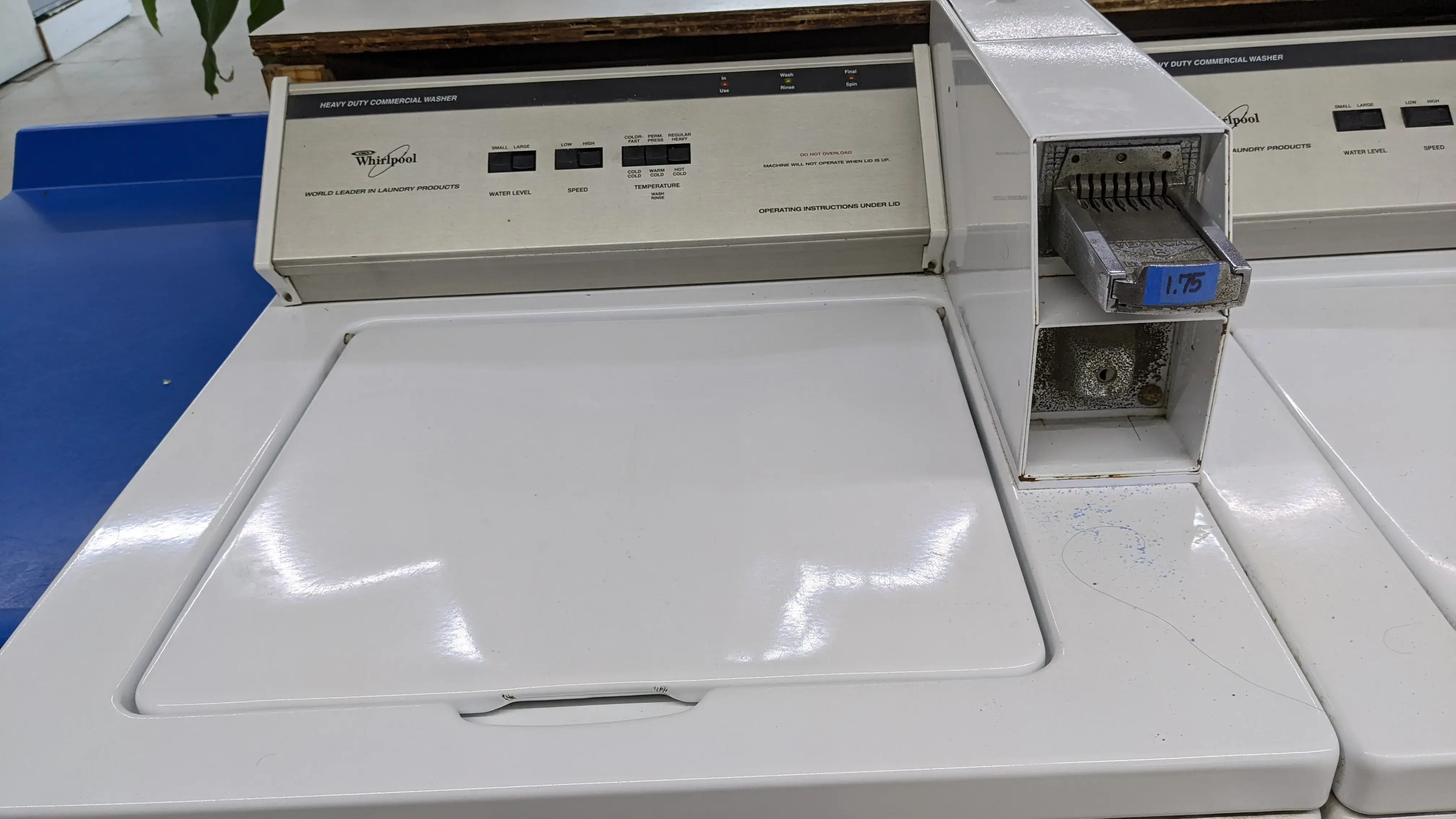 Le's Washateria Services Inc - Image 12