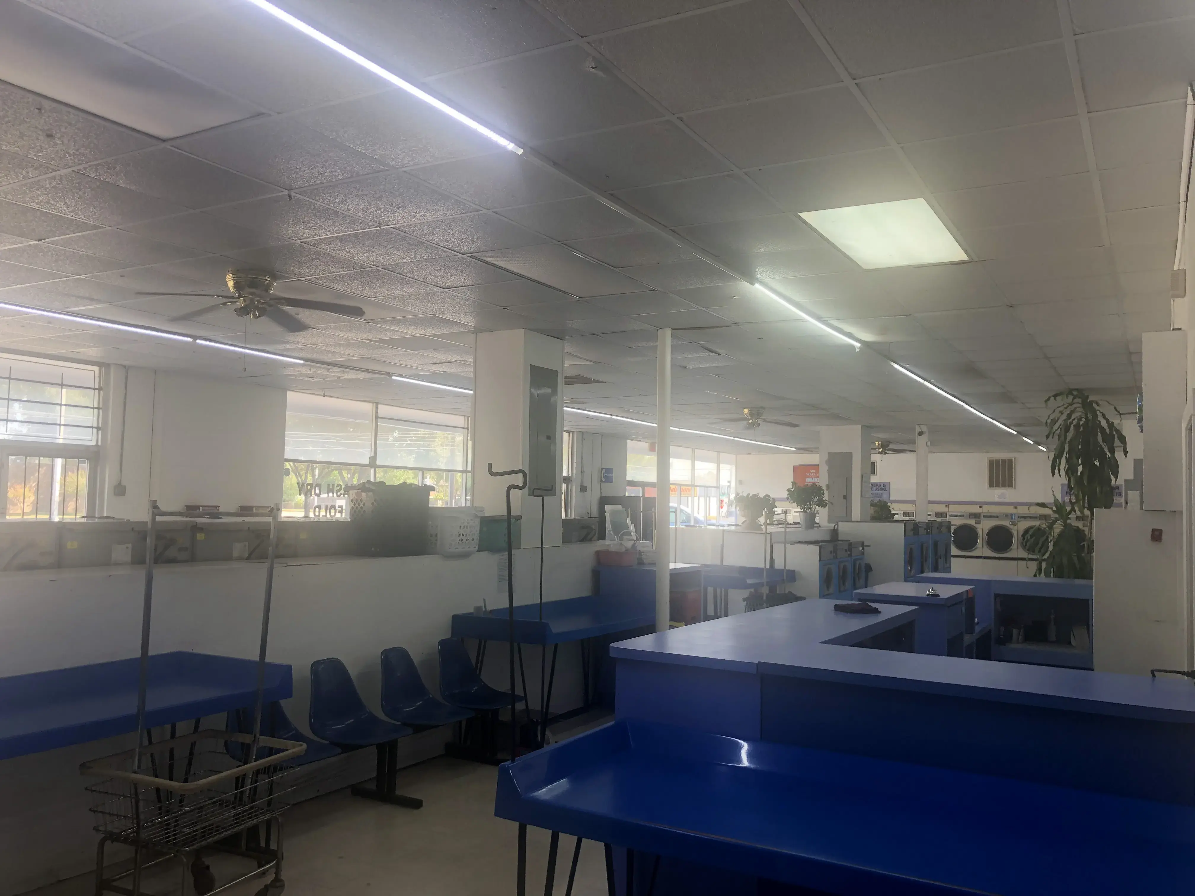 Le's Washateria Services Inc - Image 17