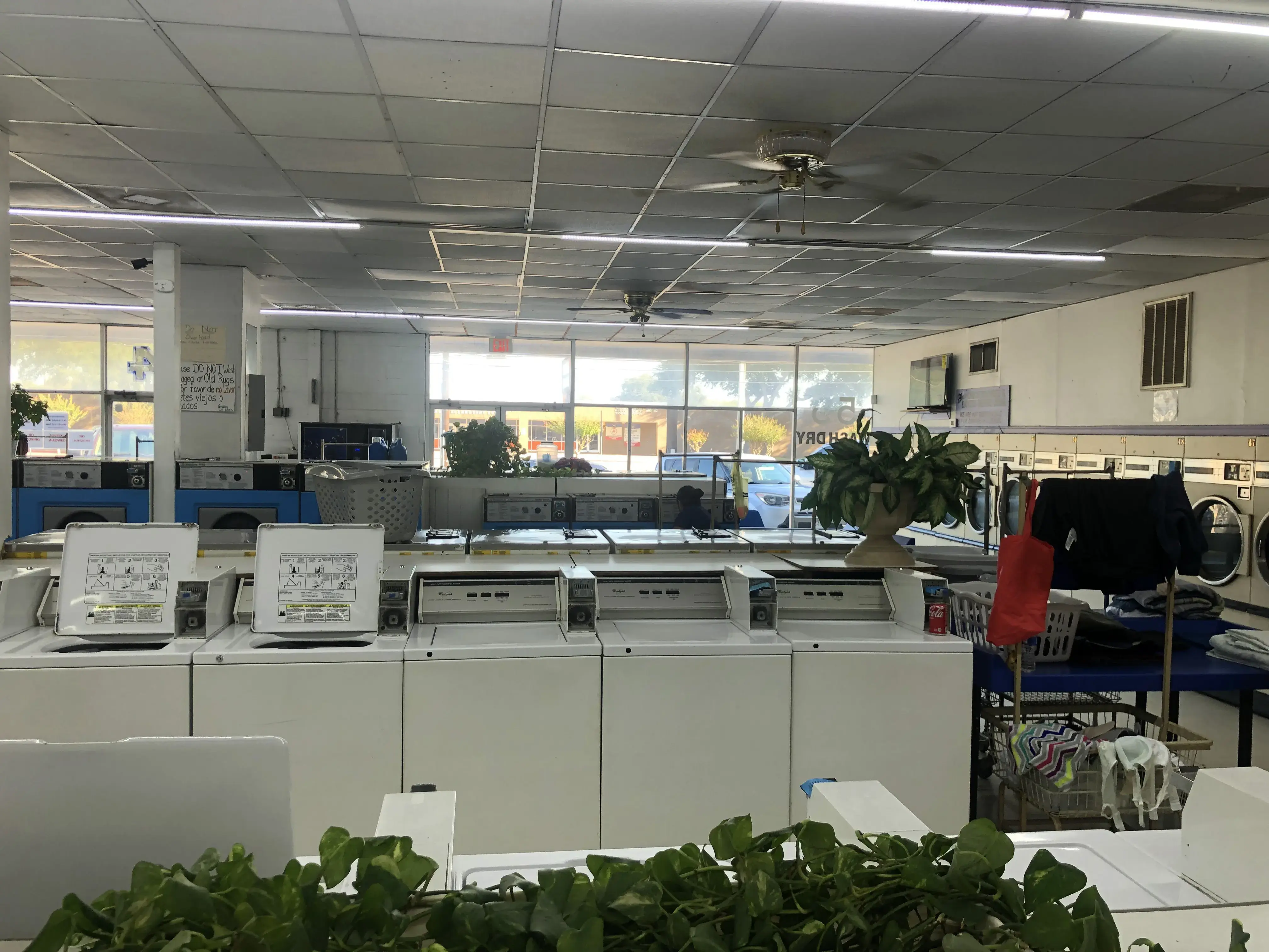 Le's Washateria Services Inc - Image 19