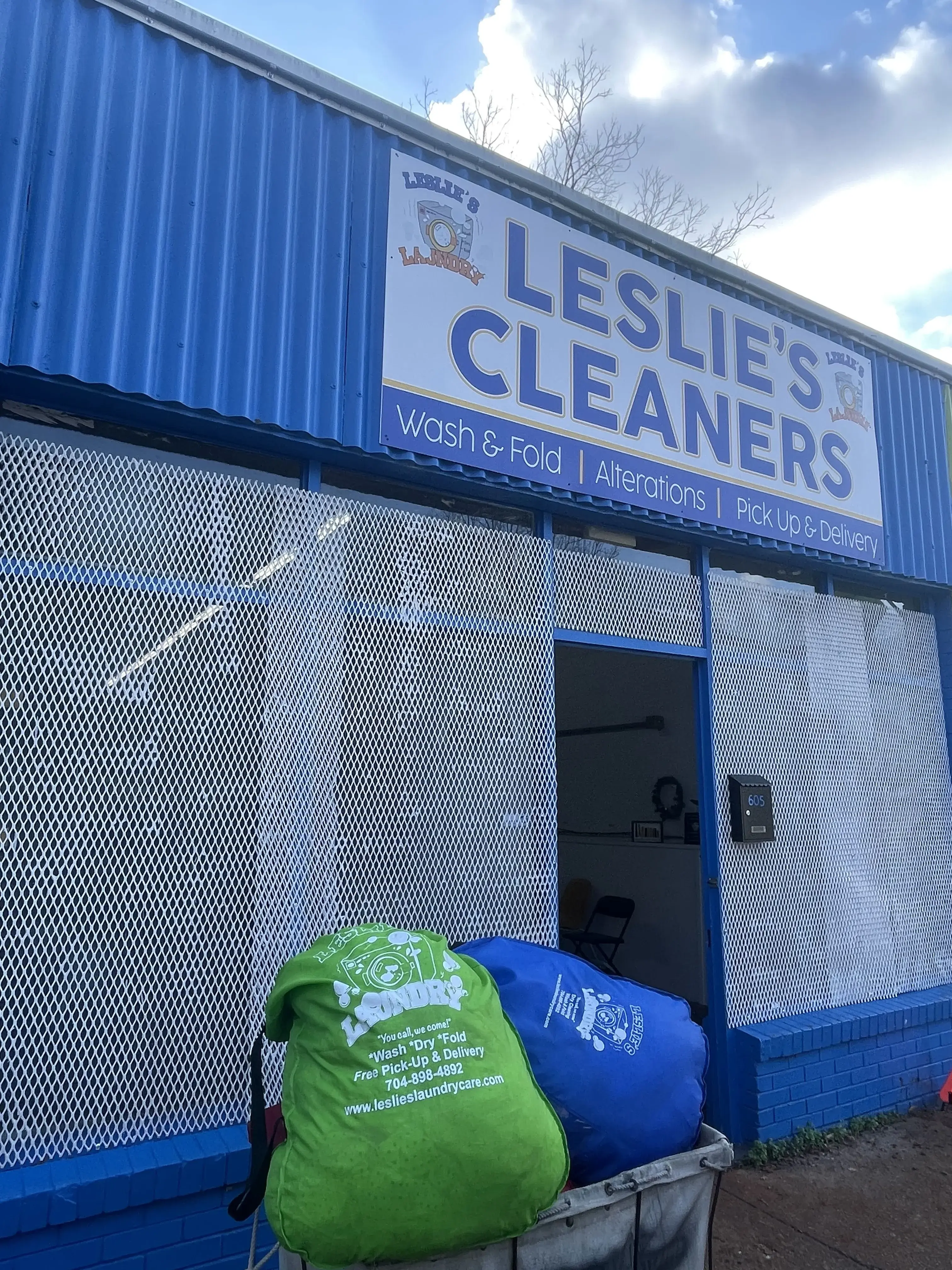 Leslie's Laundry Care - Image 15