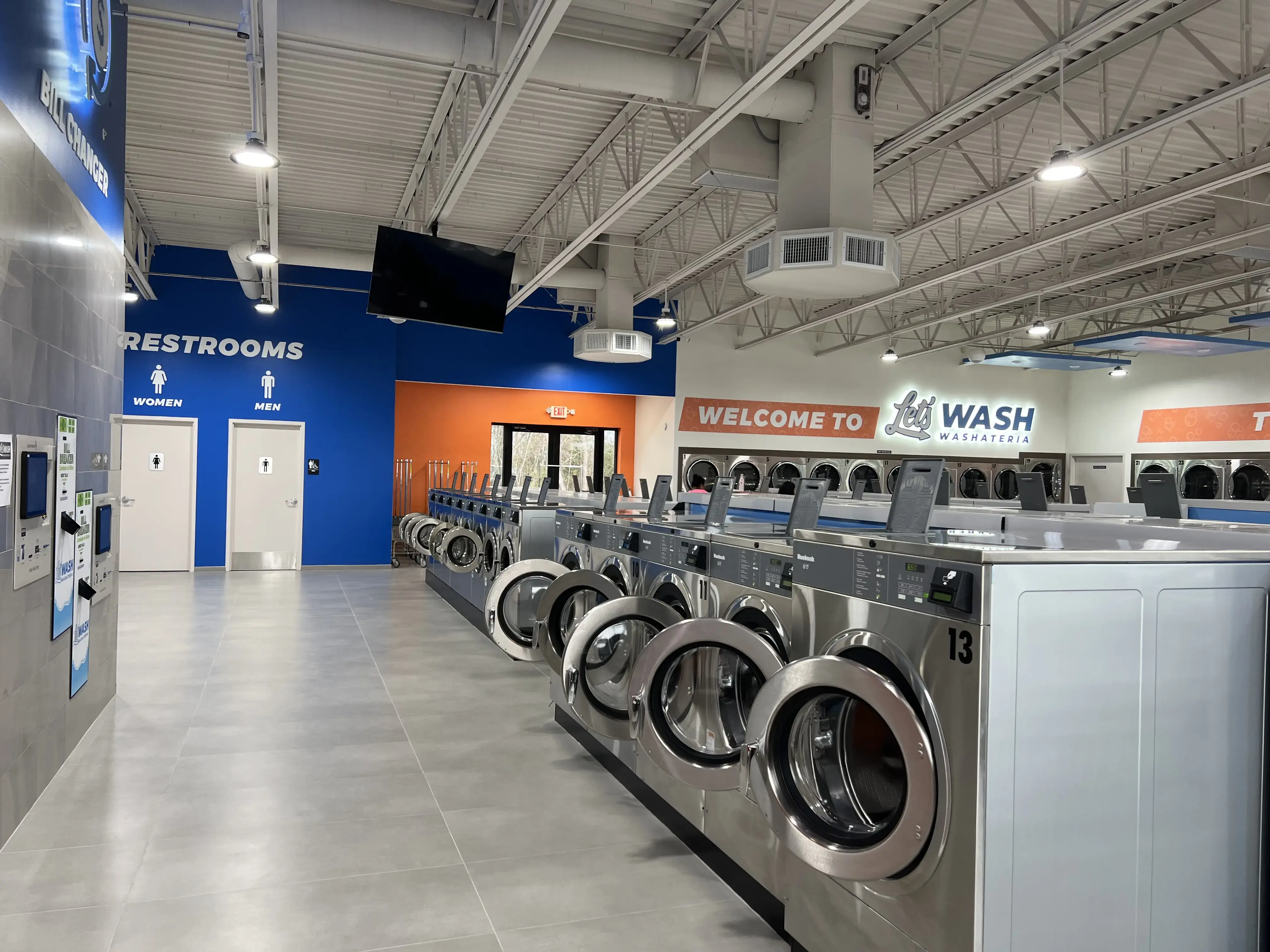 Let’s Wash Washateria - Image 2