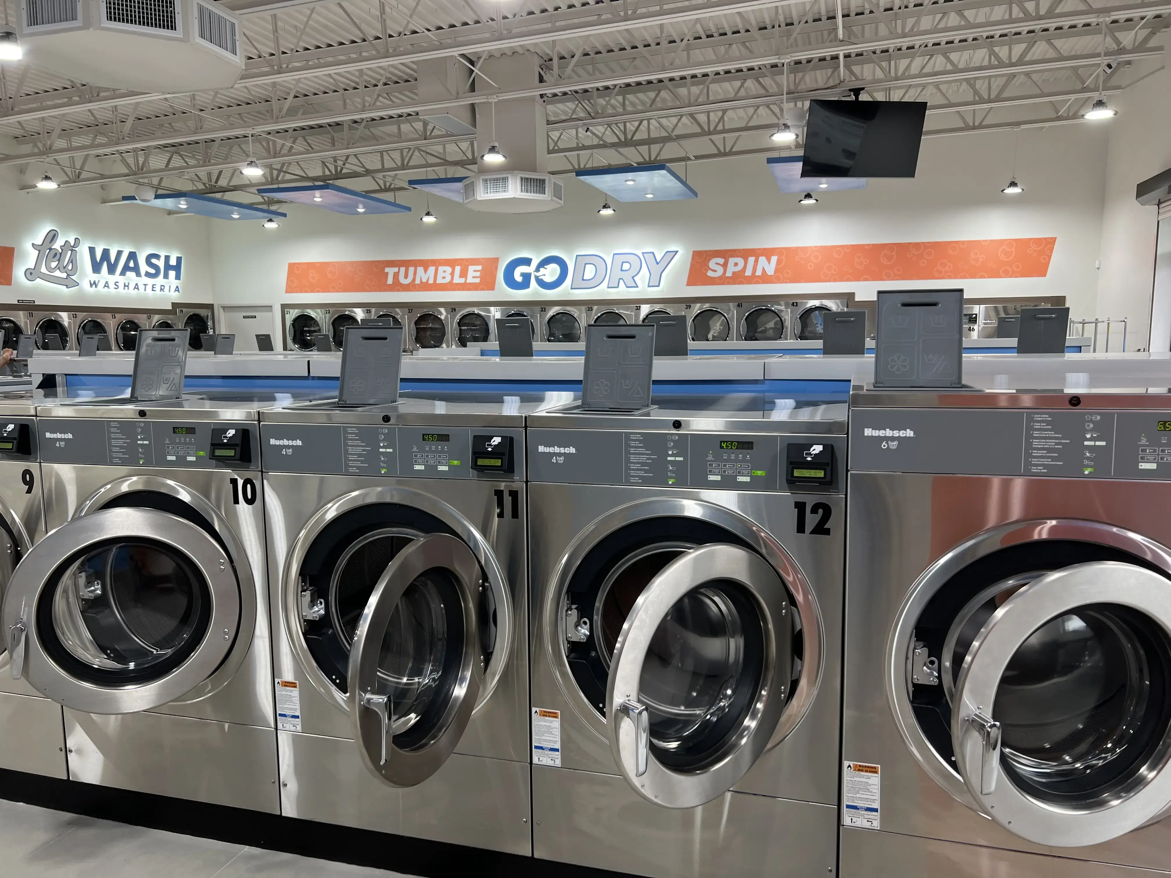 Let’s Wash Washateria thumbnail 6