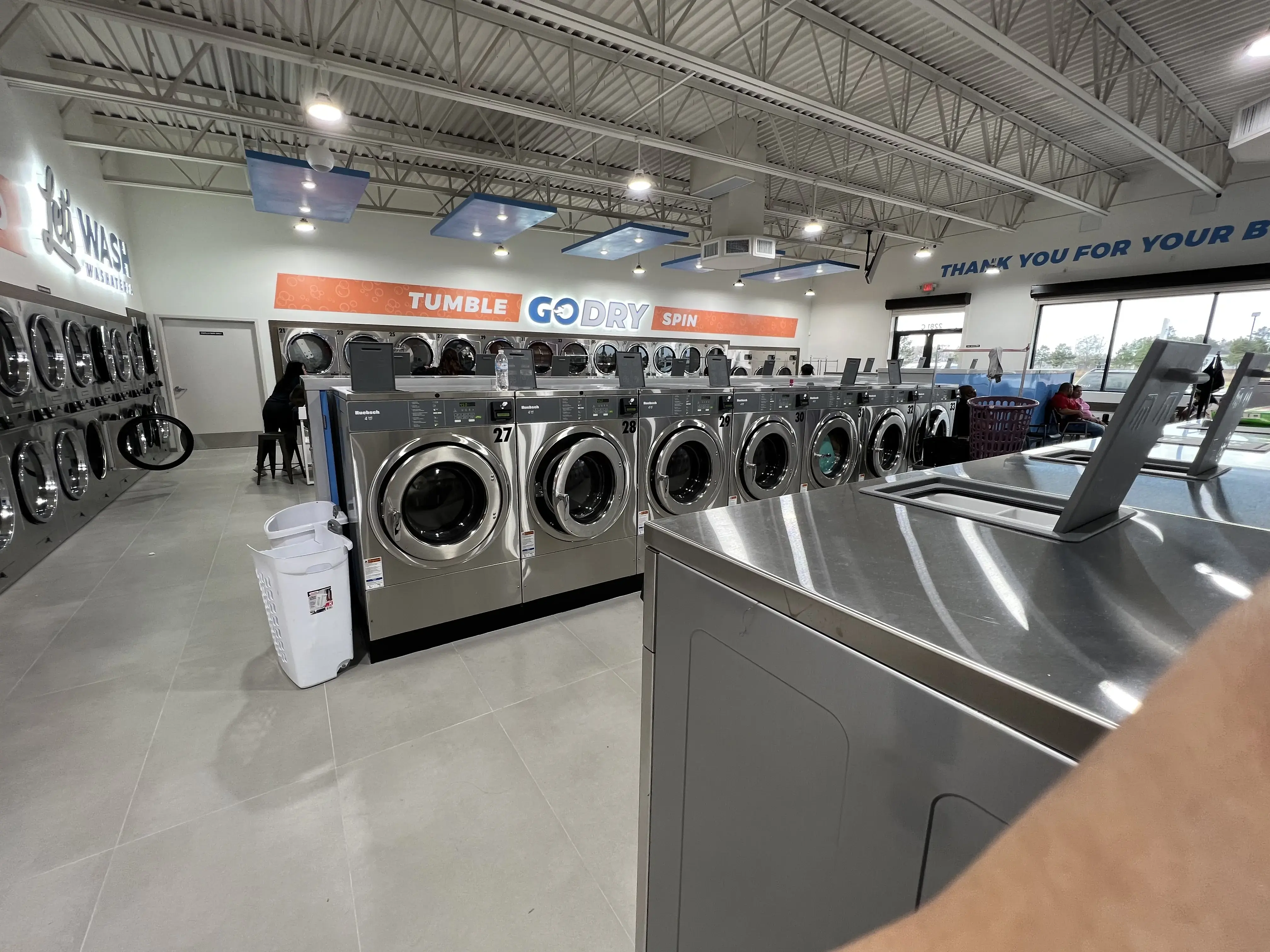 Let’s Wash Washateria thumbnail 8