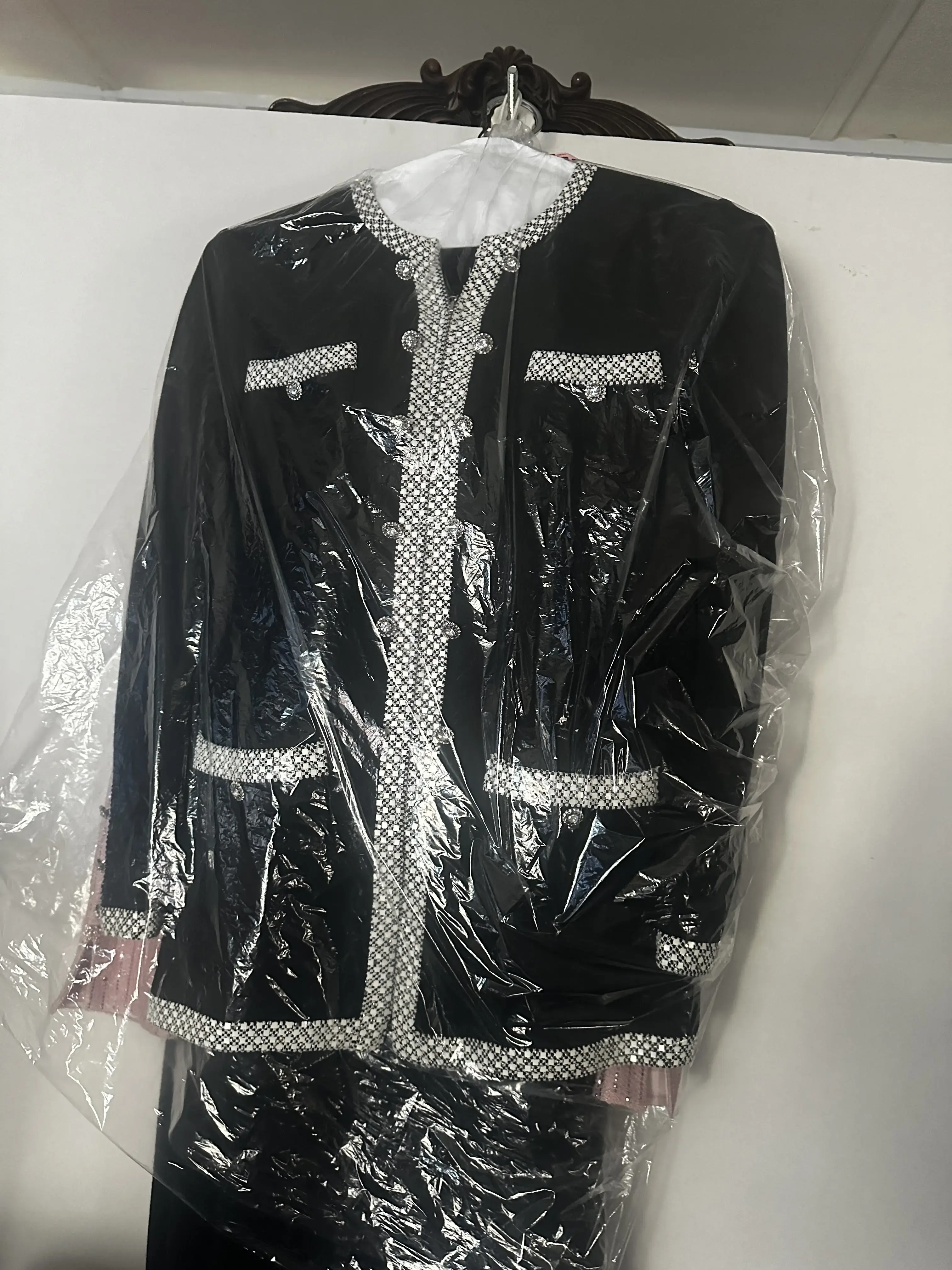 Lexington Dry Cleaning Inc - Image 12