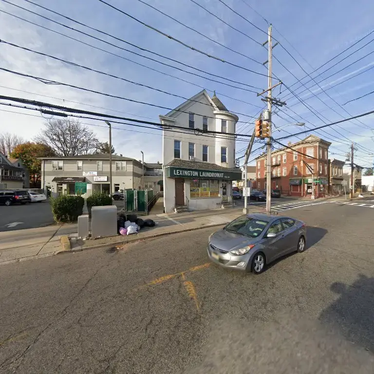 Lexington Laundromat - Image 3