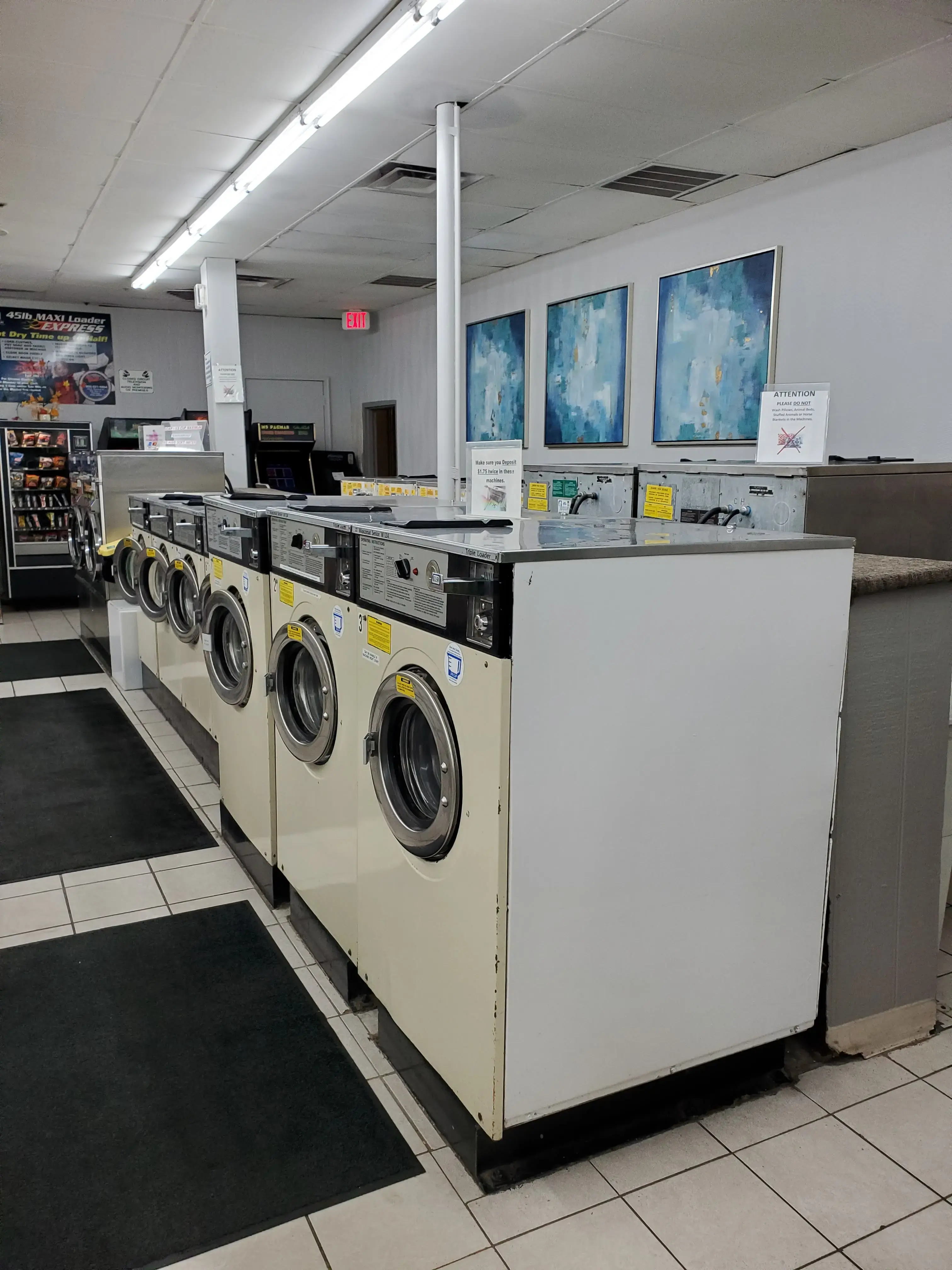 Lexington Laundromat - Image 18
