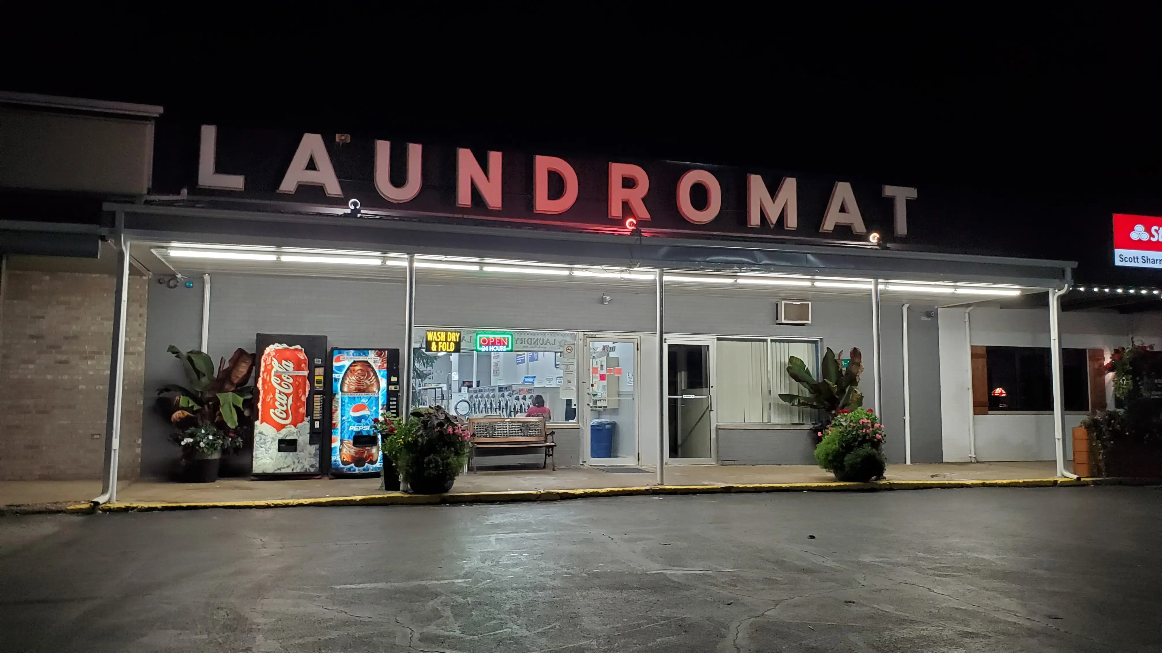 Lexington Laundromat thumbnail 3
