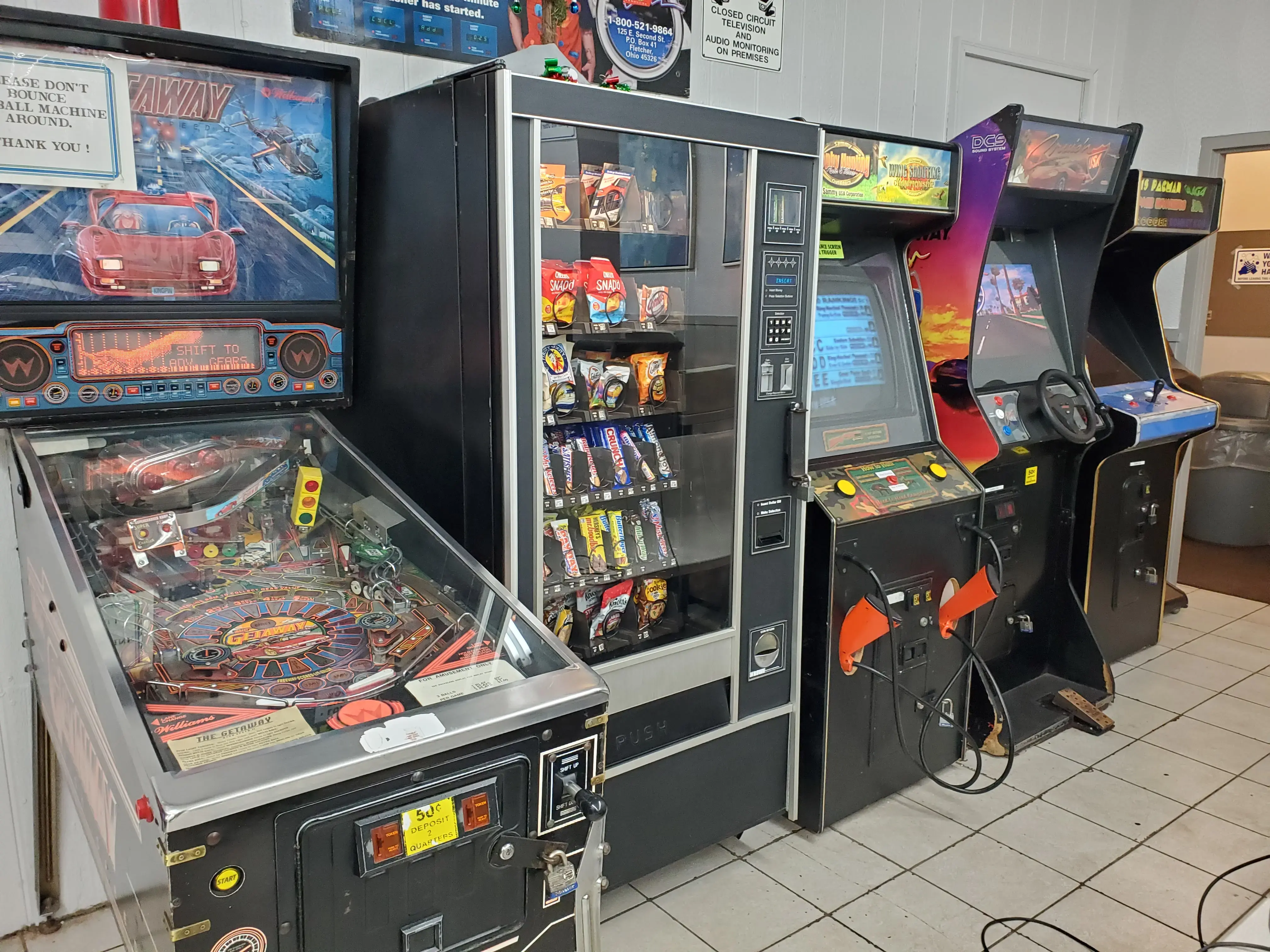 Lexington Laundromat - Image 16