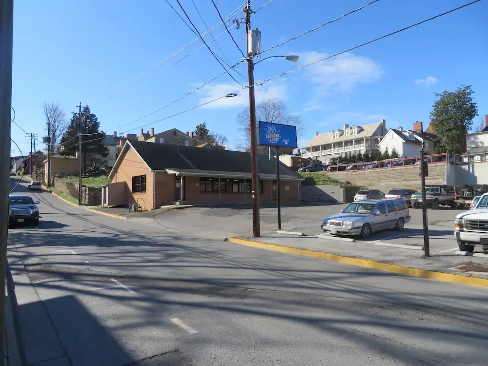 Lexington Laundry Land Laundromat thumbnail 2