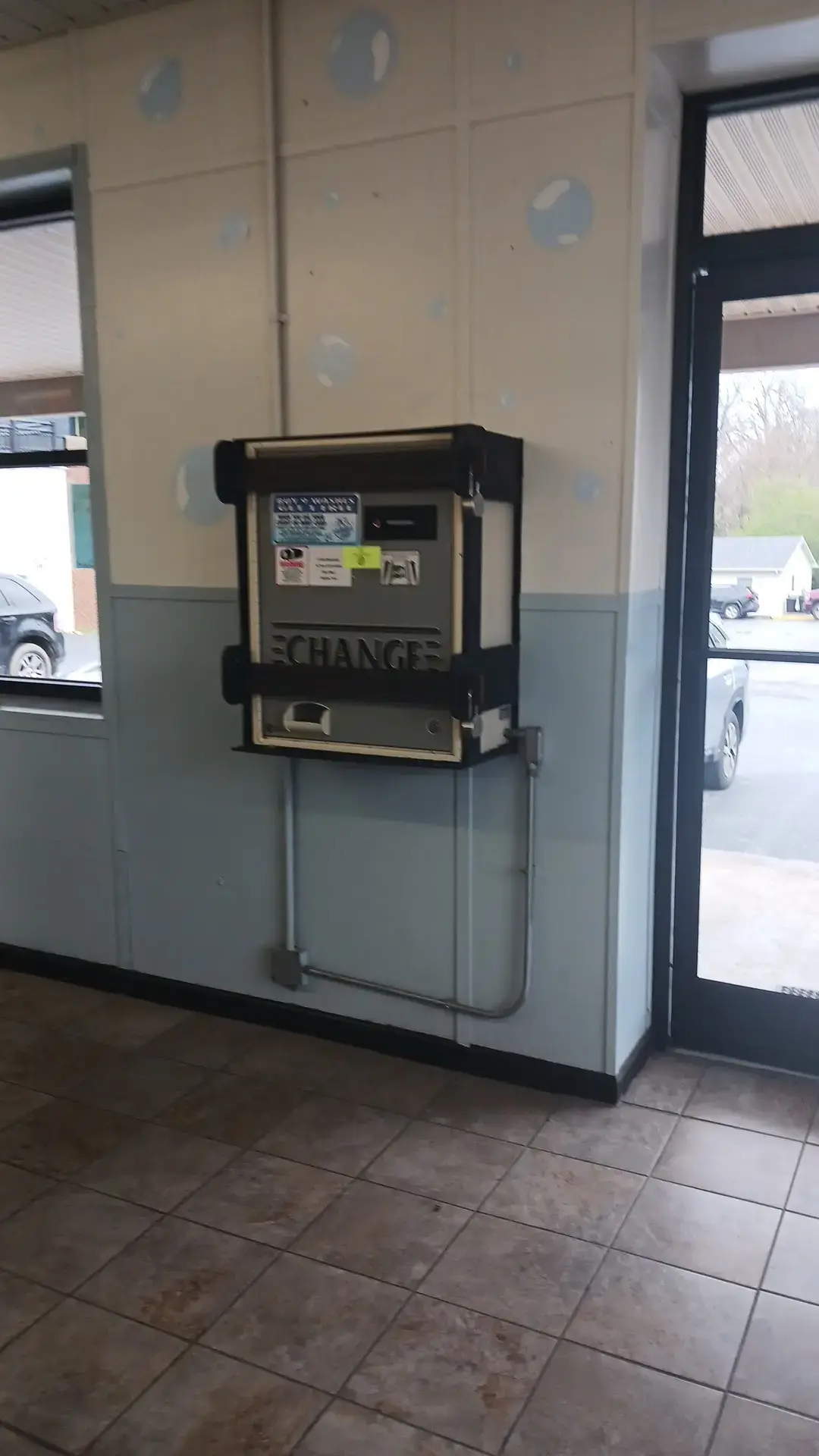 Lexington Laundry Land Laundromat - Image 5