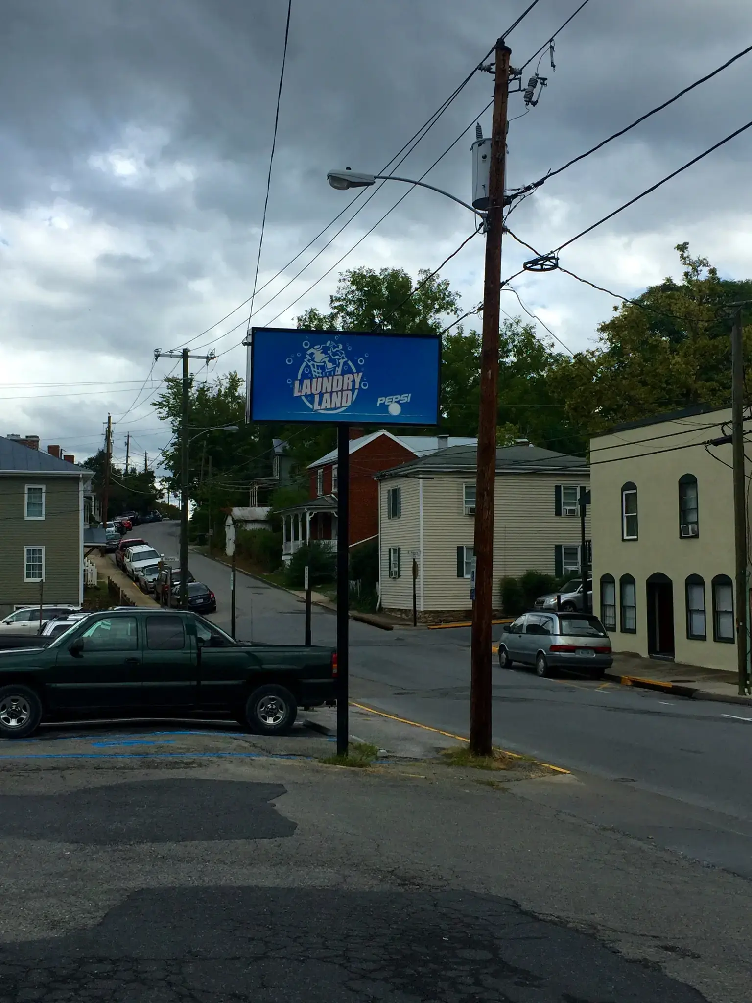 Lexington Laundry Land Laundromat thumbnail 13