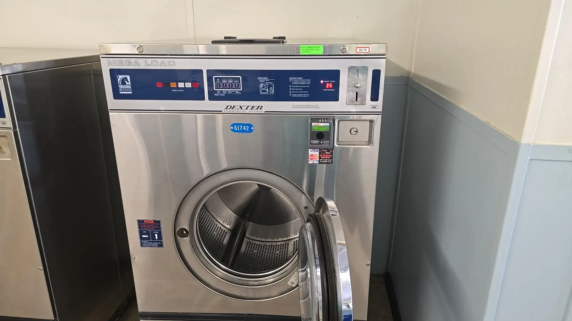 Lexington Laundry Land Laundromat - Image 4