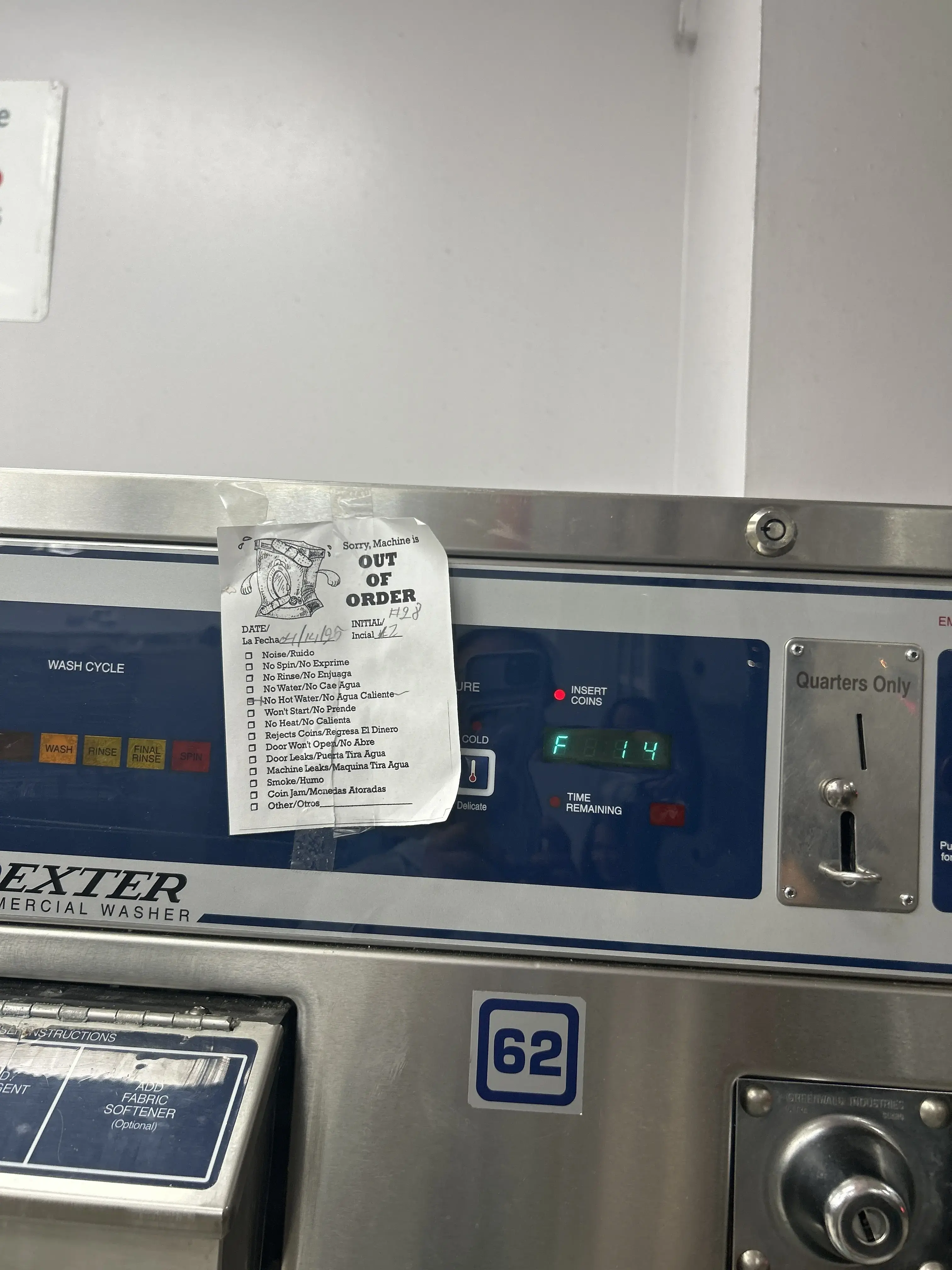 Liberia Laundromat thumbnail 11
