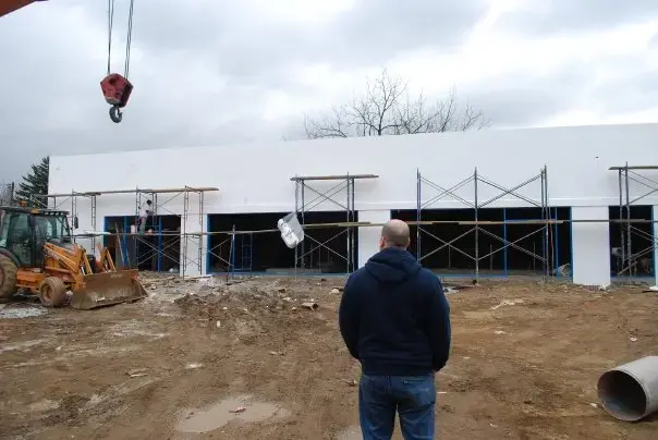 Liberty Avenue Laundry - Image 9