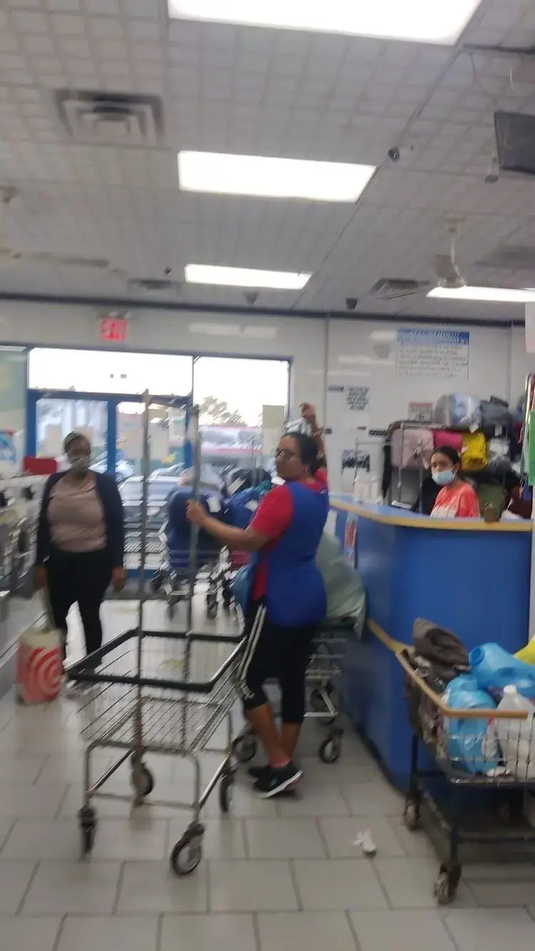 Liberty Avenue Laundry thumbnail 20