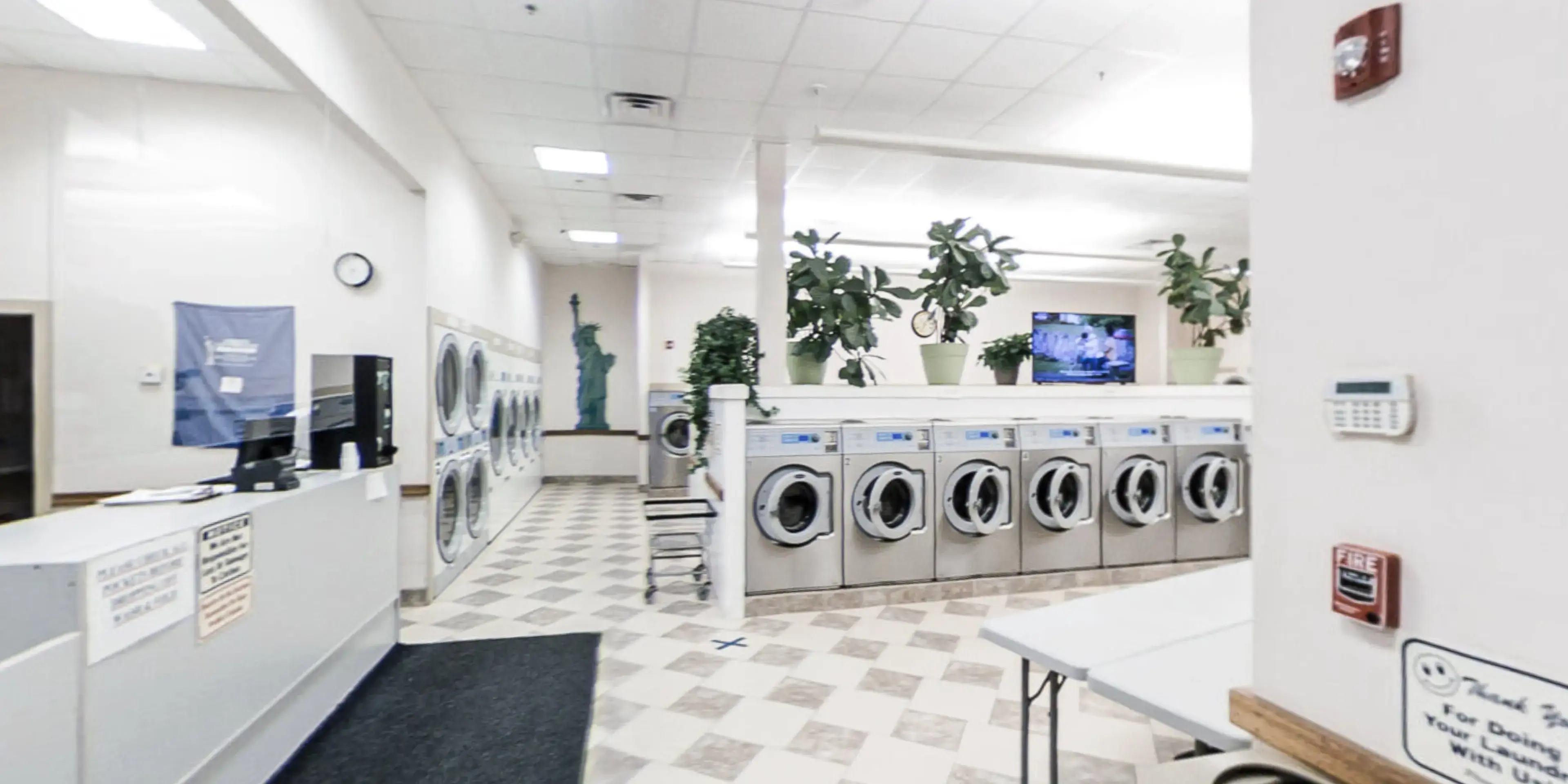 Liberty Laundromat - Image 7