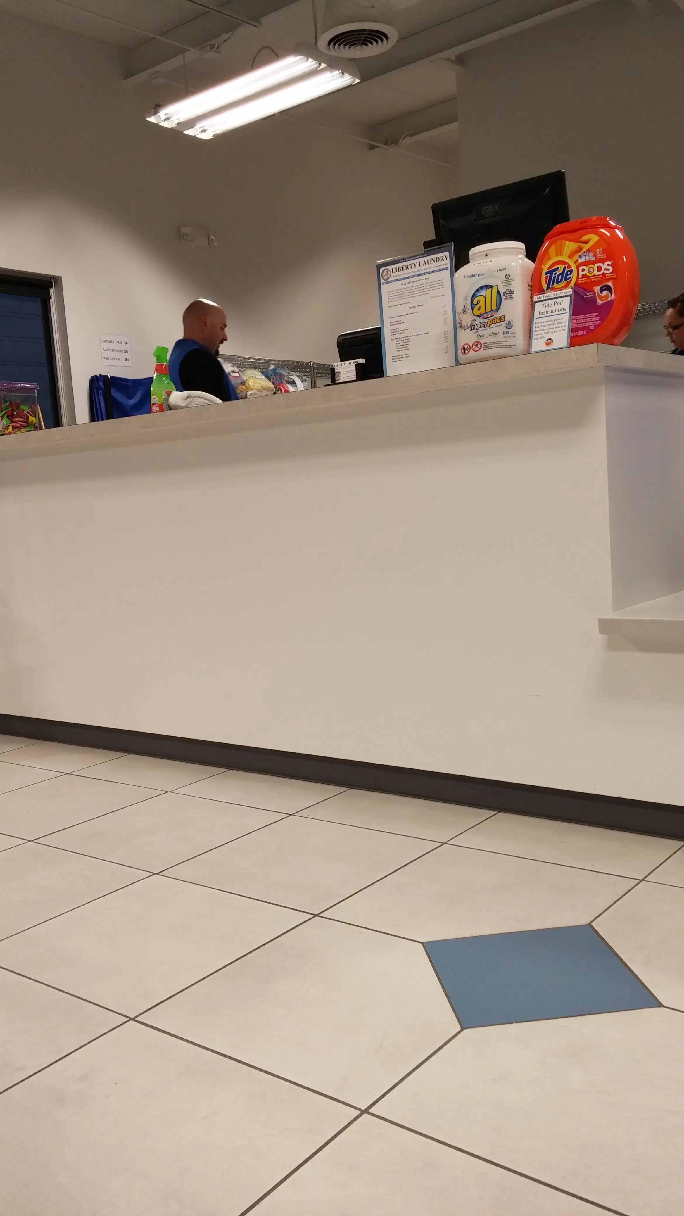 Liberty Laundry - Delaware Store thumbnail 19