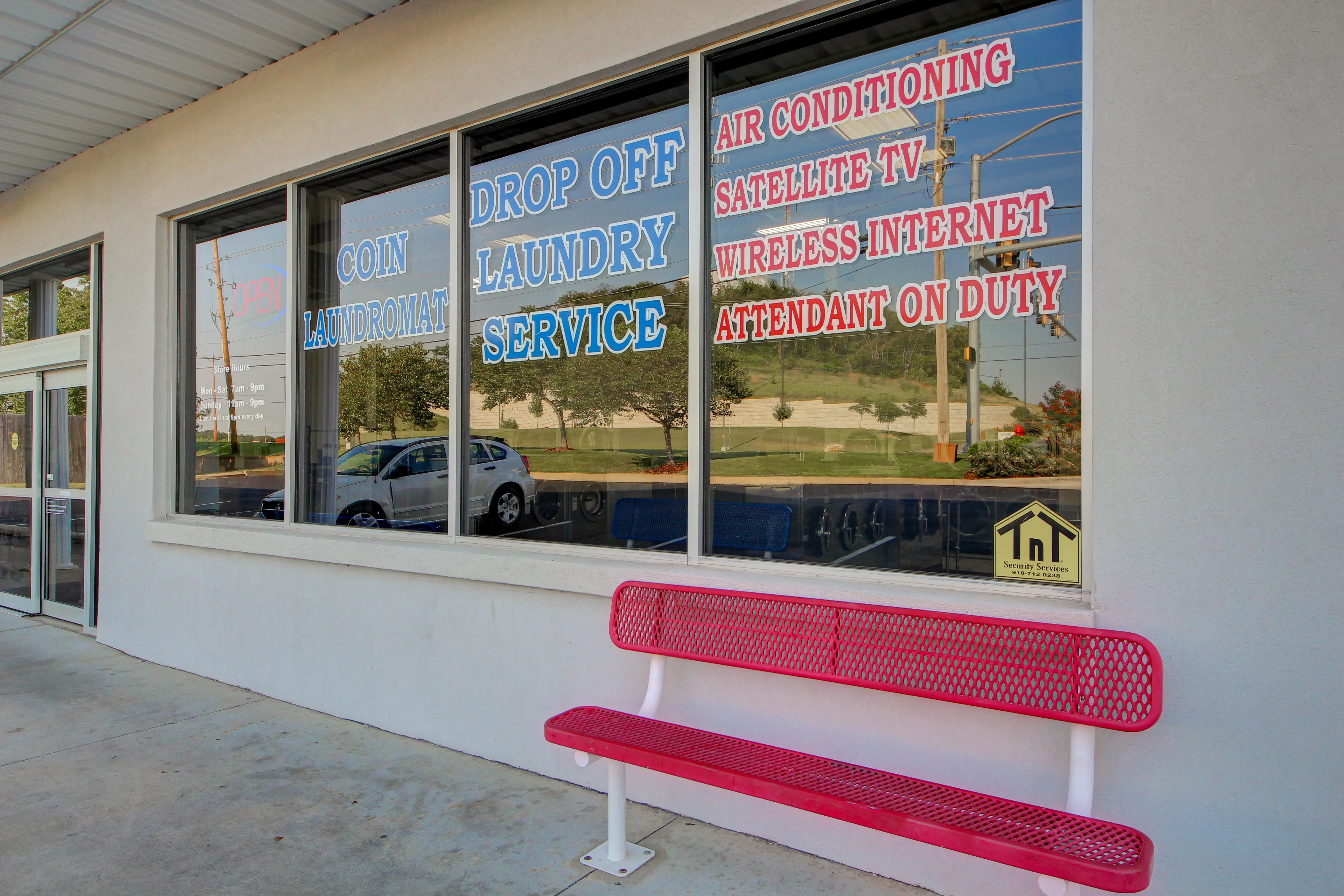 Liberty Laundry - Lynn Lane Store thumbnail 10