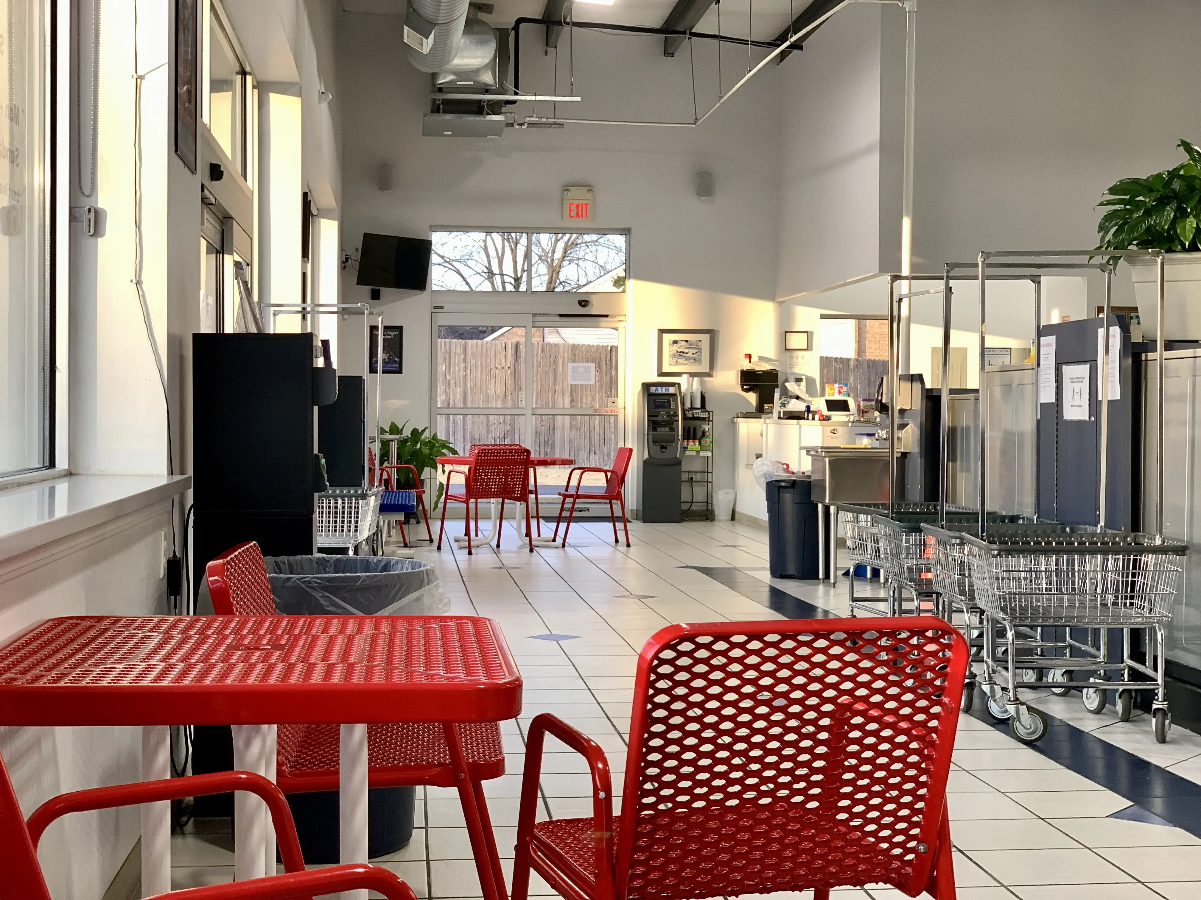Liberty Laundry - Lynn Lane Store thumbnail 9