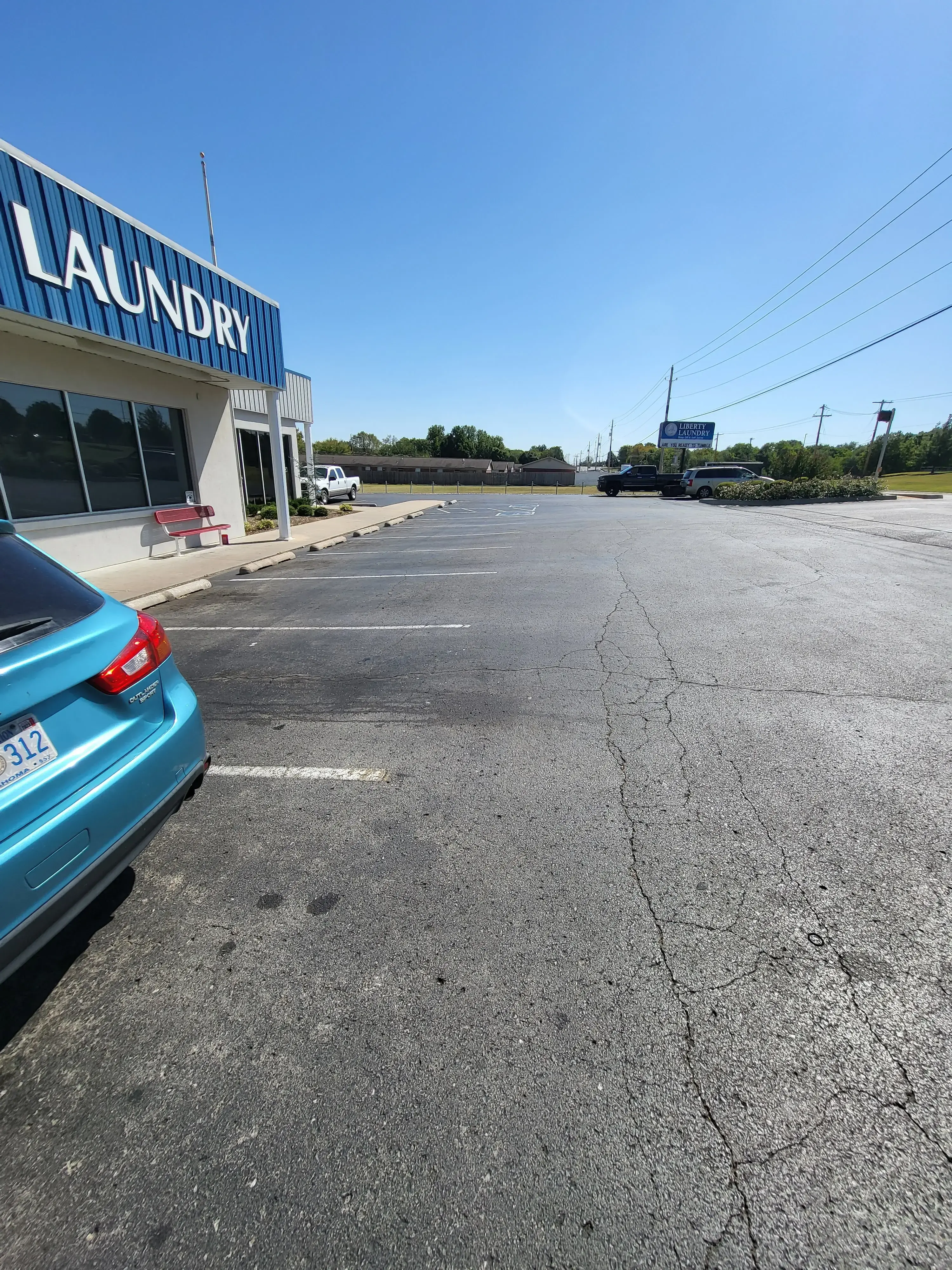 Liberty Laundry - Lynn Lane Store - Image 4