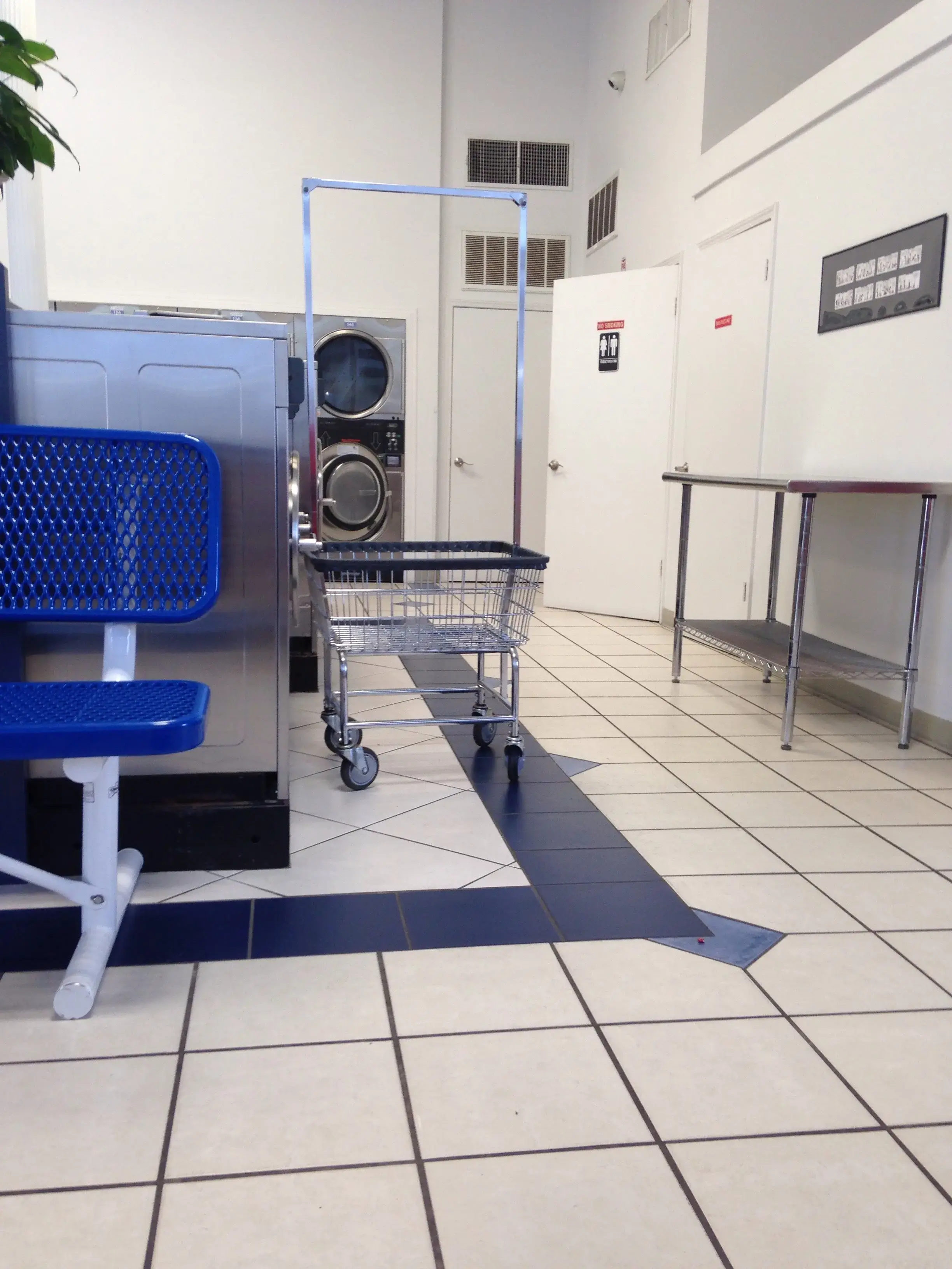 Liberty Laundry - Lynn Lane Store thumbnail 15