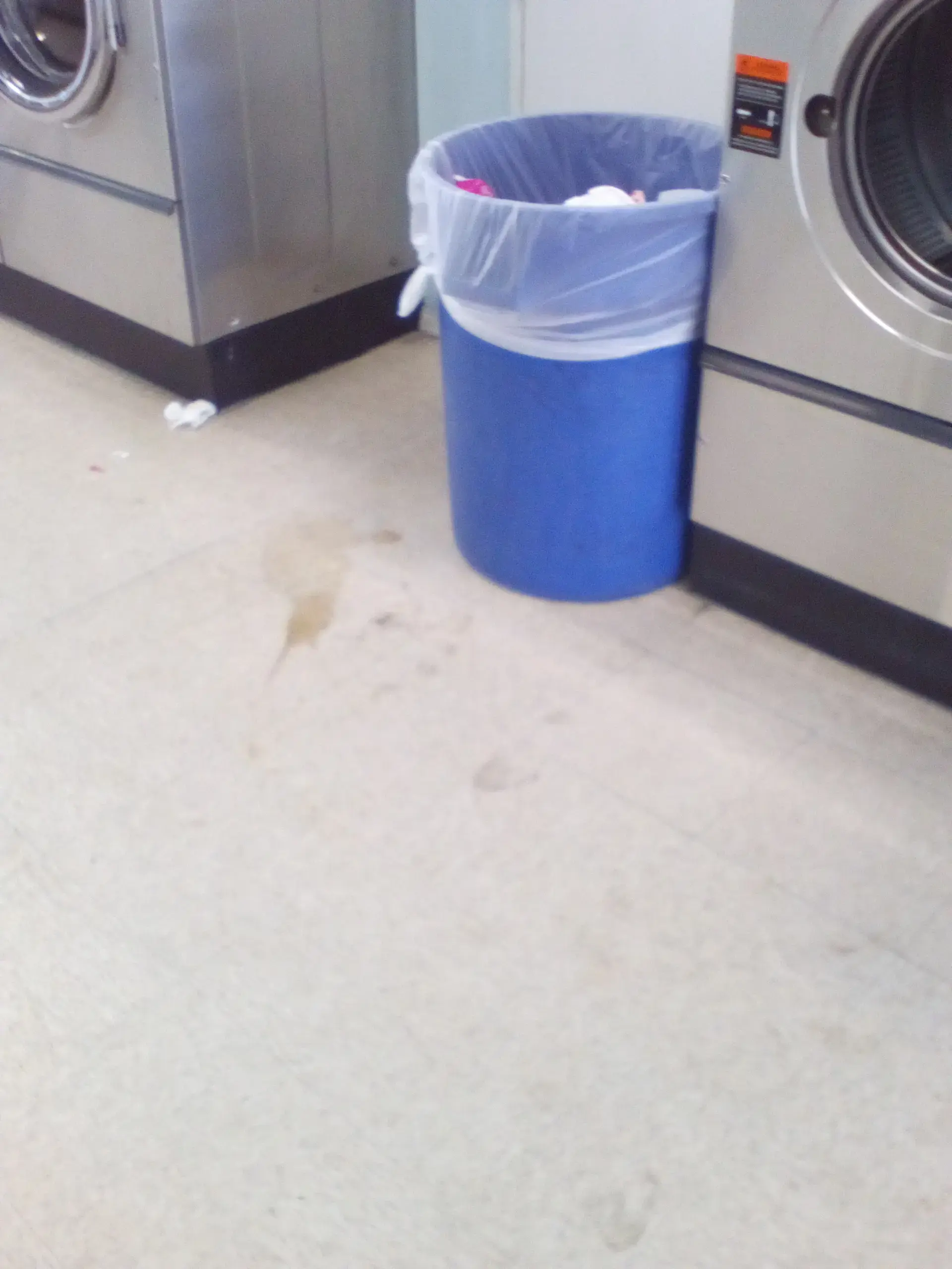 Liberty Laundry Laundromat in Paramount thumbnail 12