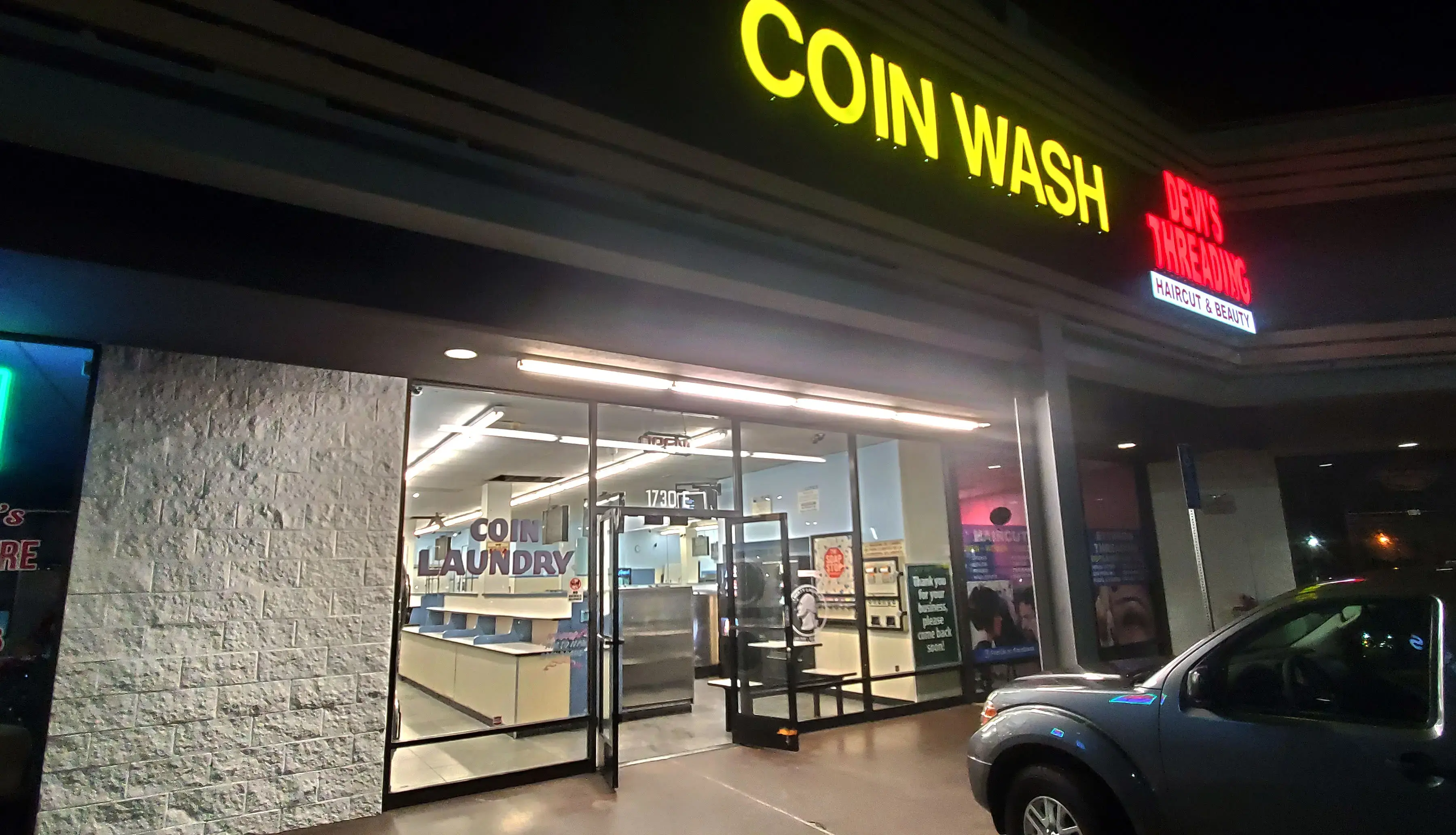 Liberty Laundry Laundromat in Santa Ana thumbnail 4