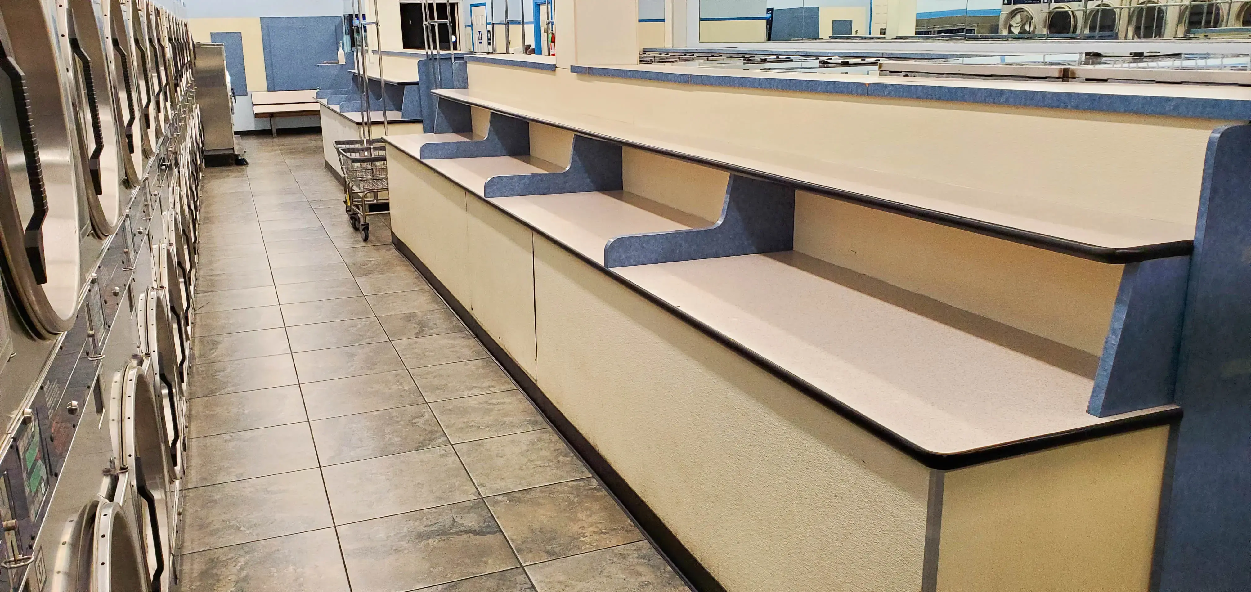 Liberty Laundry Laundromat in Santa Ana thumbnail 11