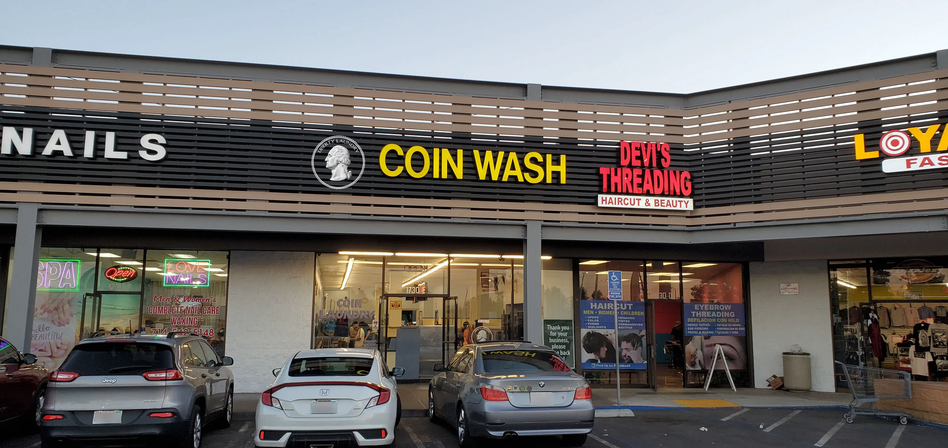 Liberty Laundry Laundromat in Santa Ana thumbnail 19