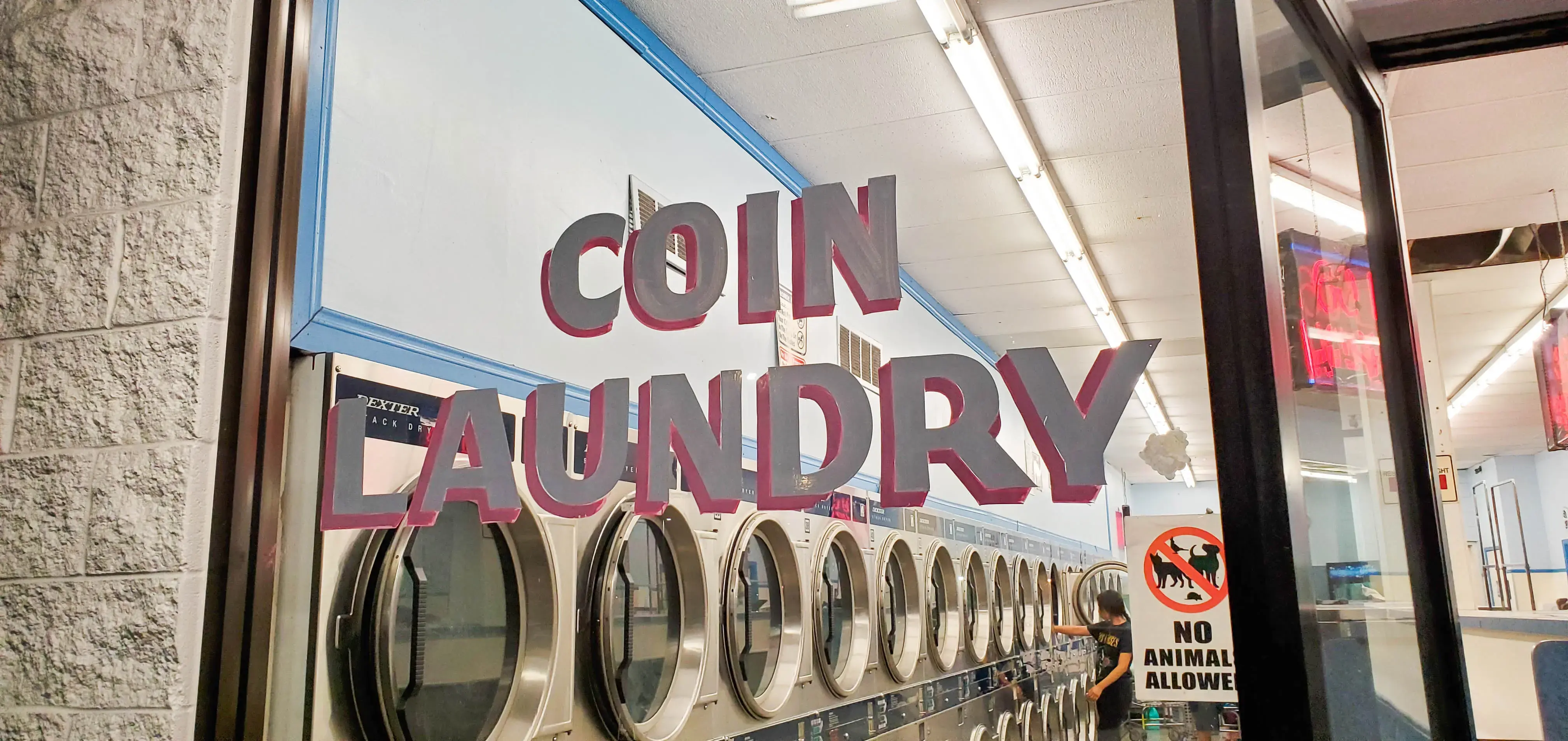 Liberty Laundry Laundromat in Santa Ana - Image 16