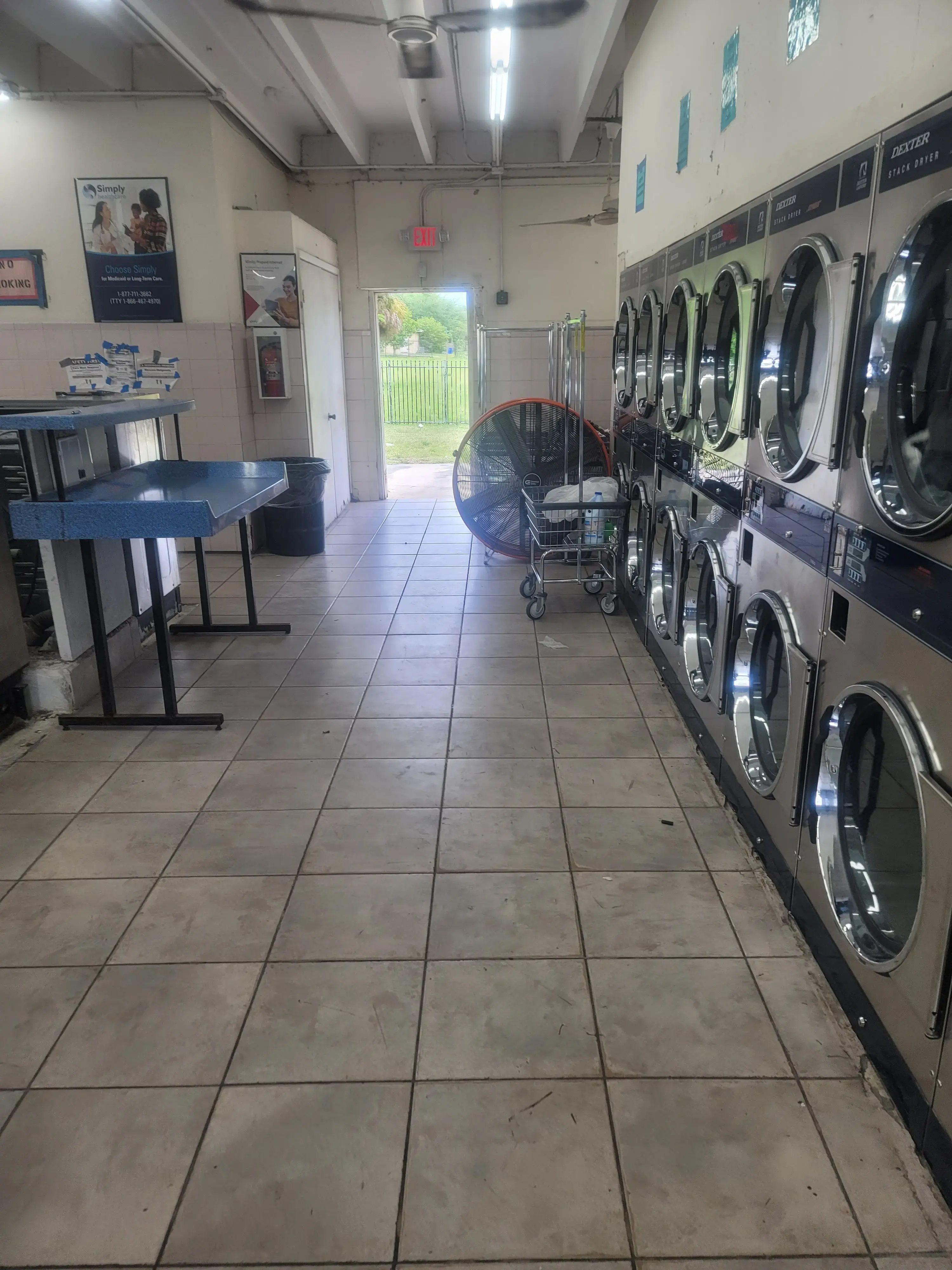 Liberty Park Coin Laundry - Image 3