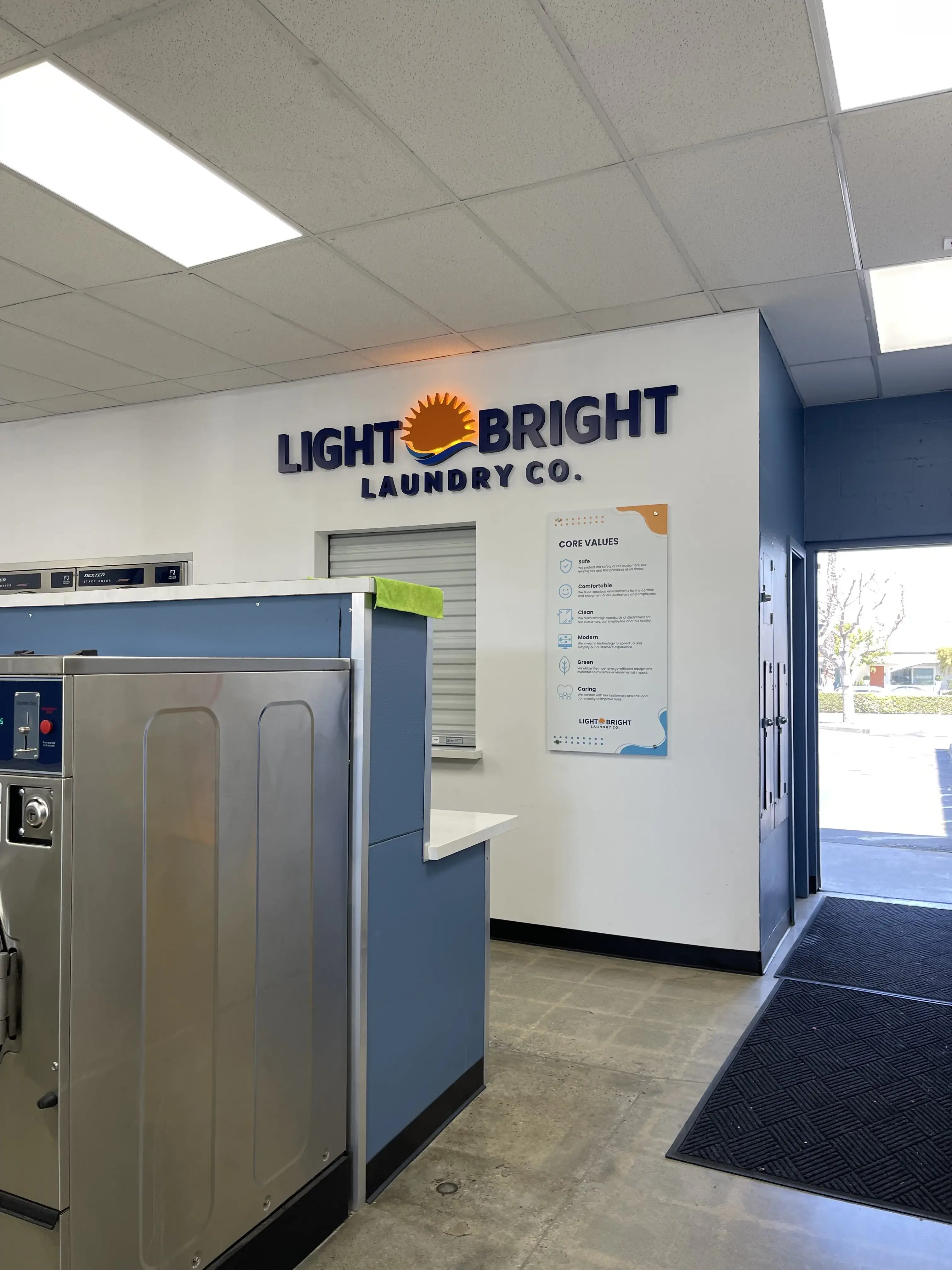 Light and Bright Laundry Co. thumbnail 14