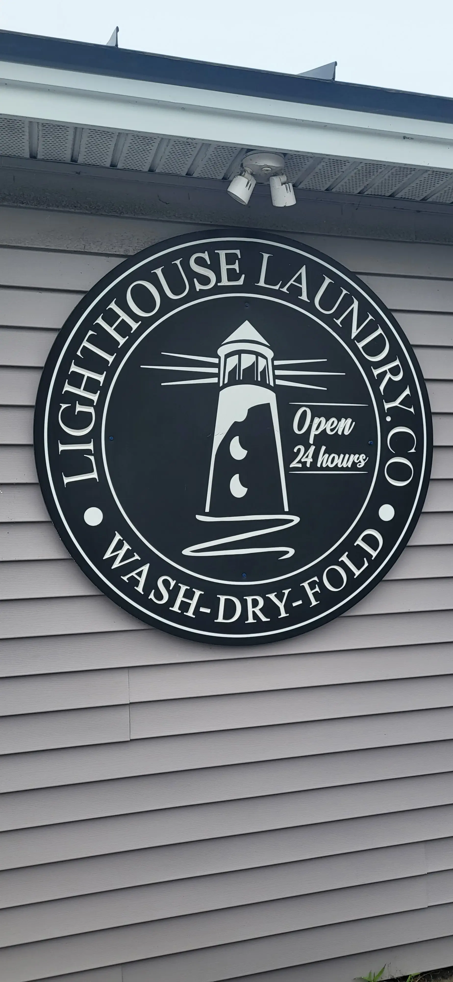 Lighthouse Laundry thumbnail 7