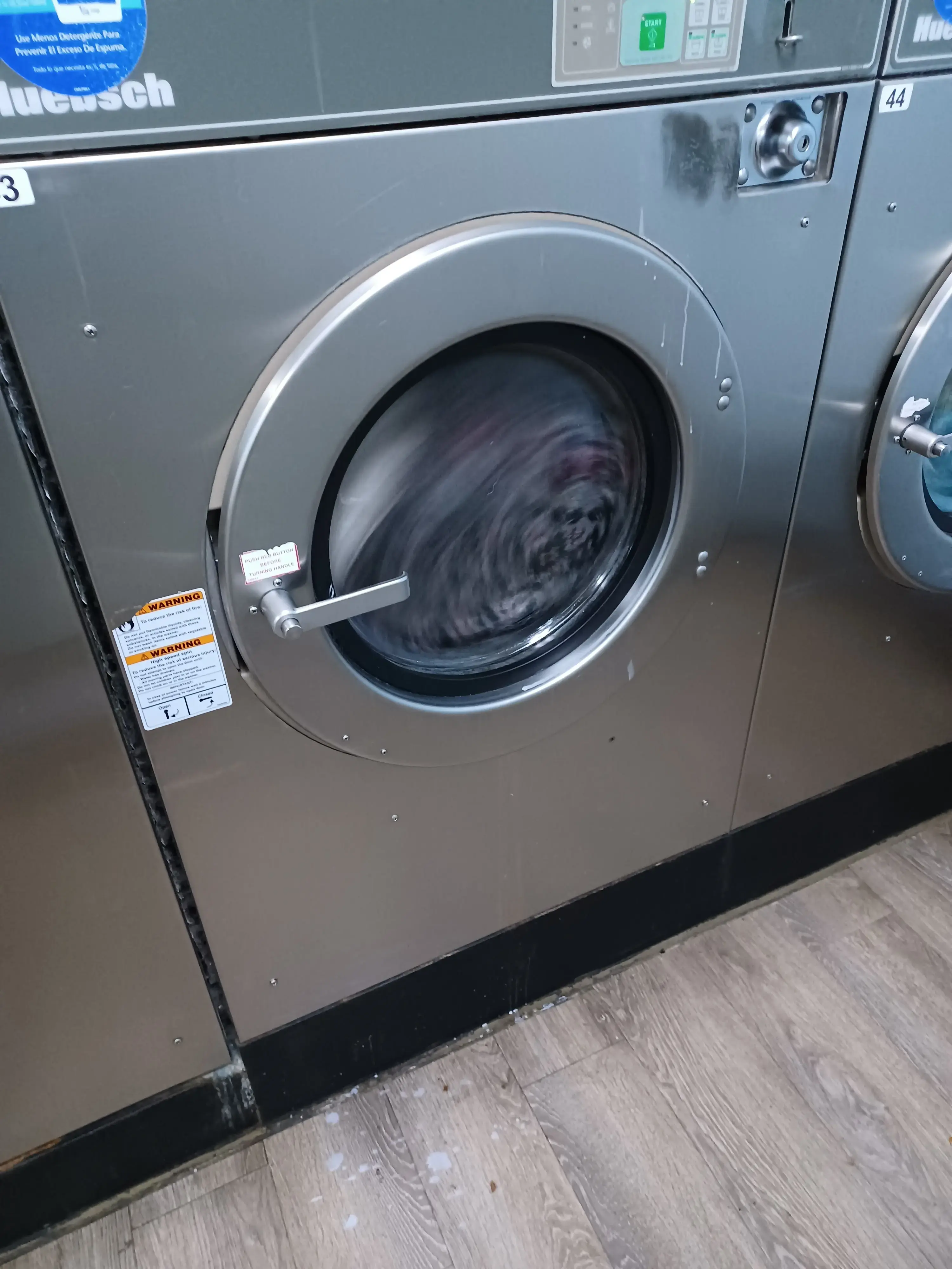 Lighthouse Laundry - Image 12