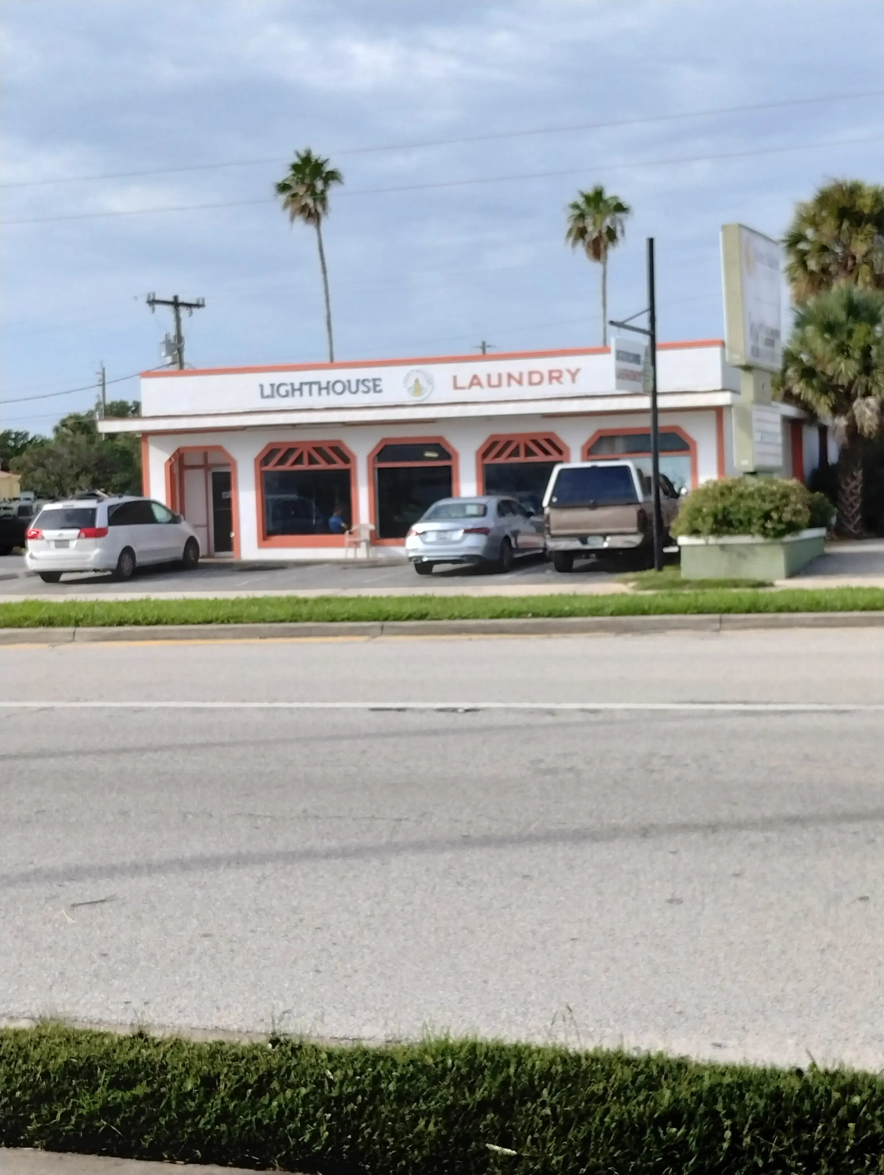 Lighthouse Laundry - Image 2