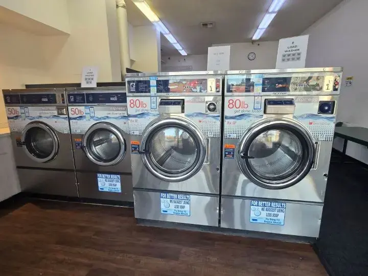 Lighthouse Laundry thumbnail 2