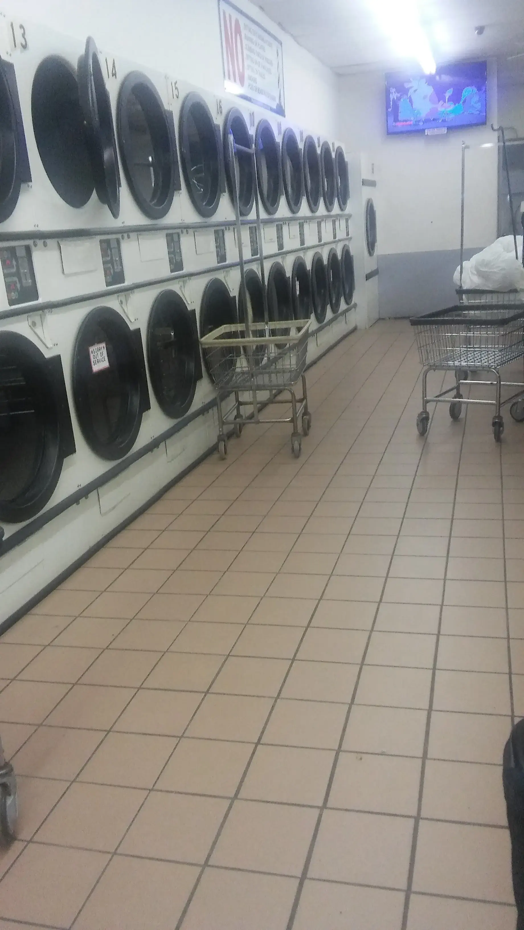 Lighthouse Washbasket & Dry Cleaners - Image 7