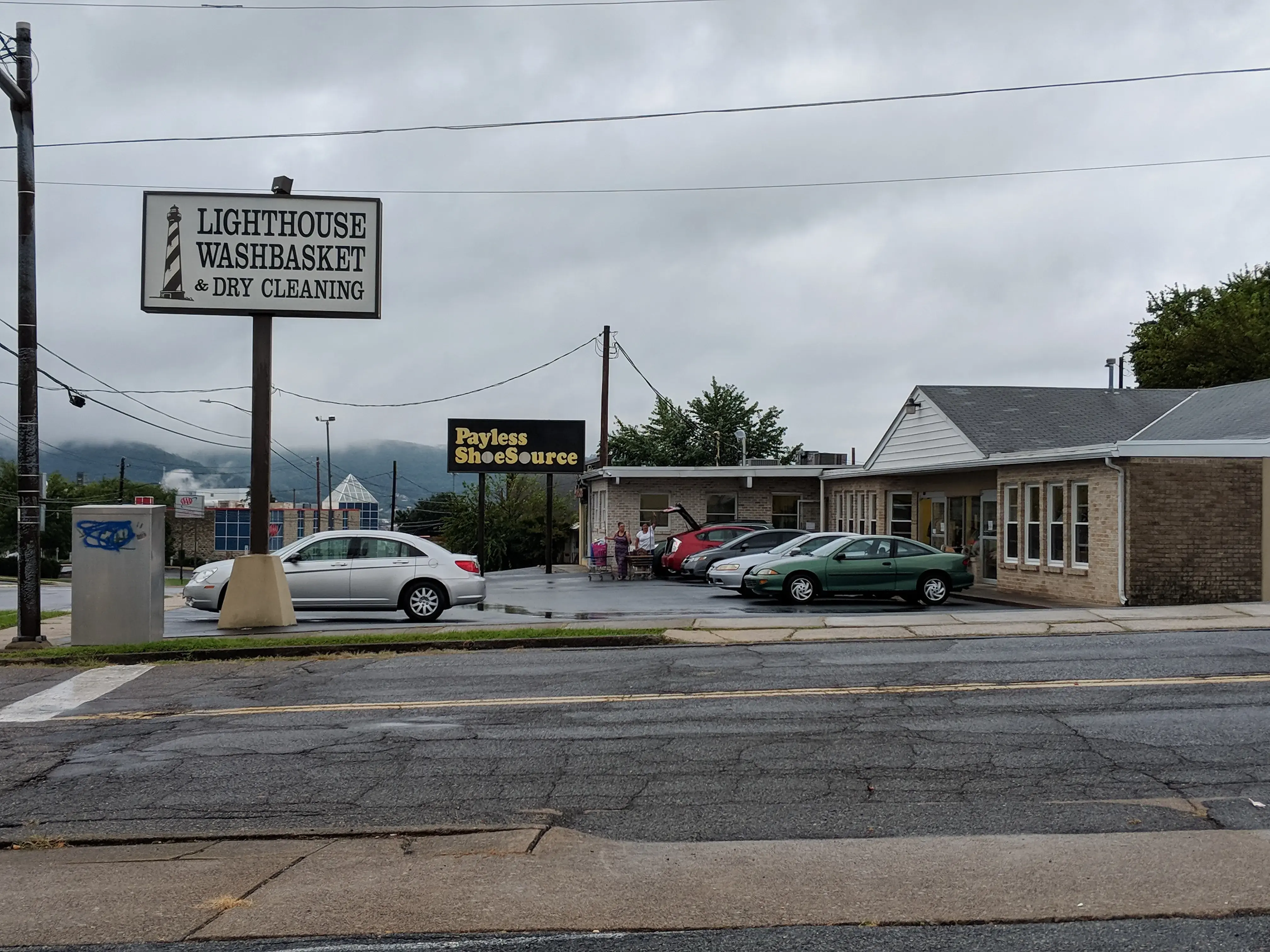 Lighthouse Washbasket & Dry Cleaners thumbnail 16