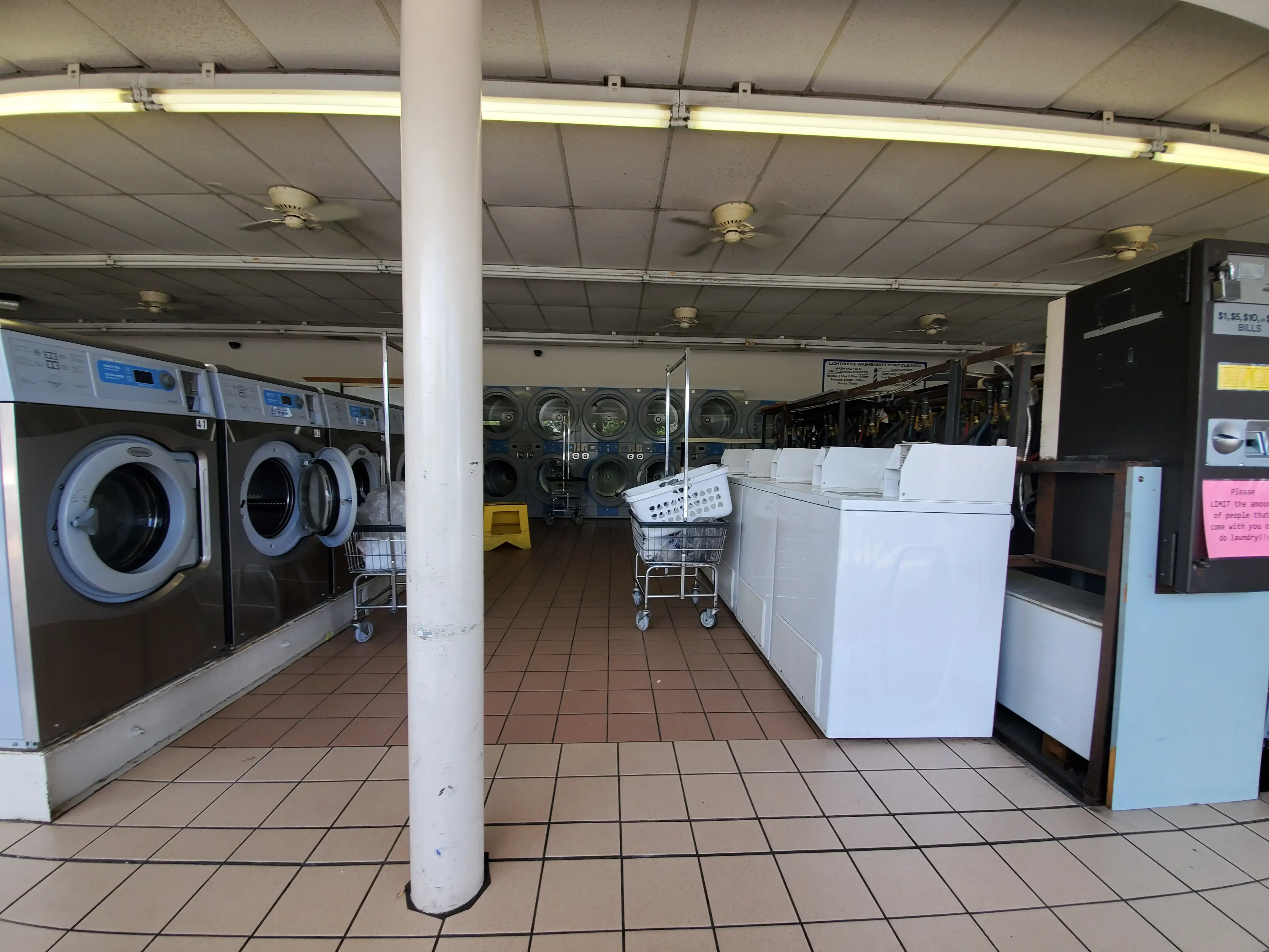 Lighthouse Washbasket & Dry Cleaners thumbnail 17