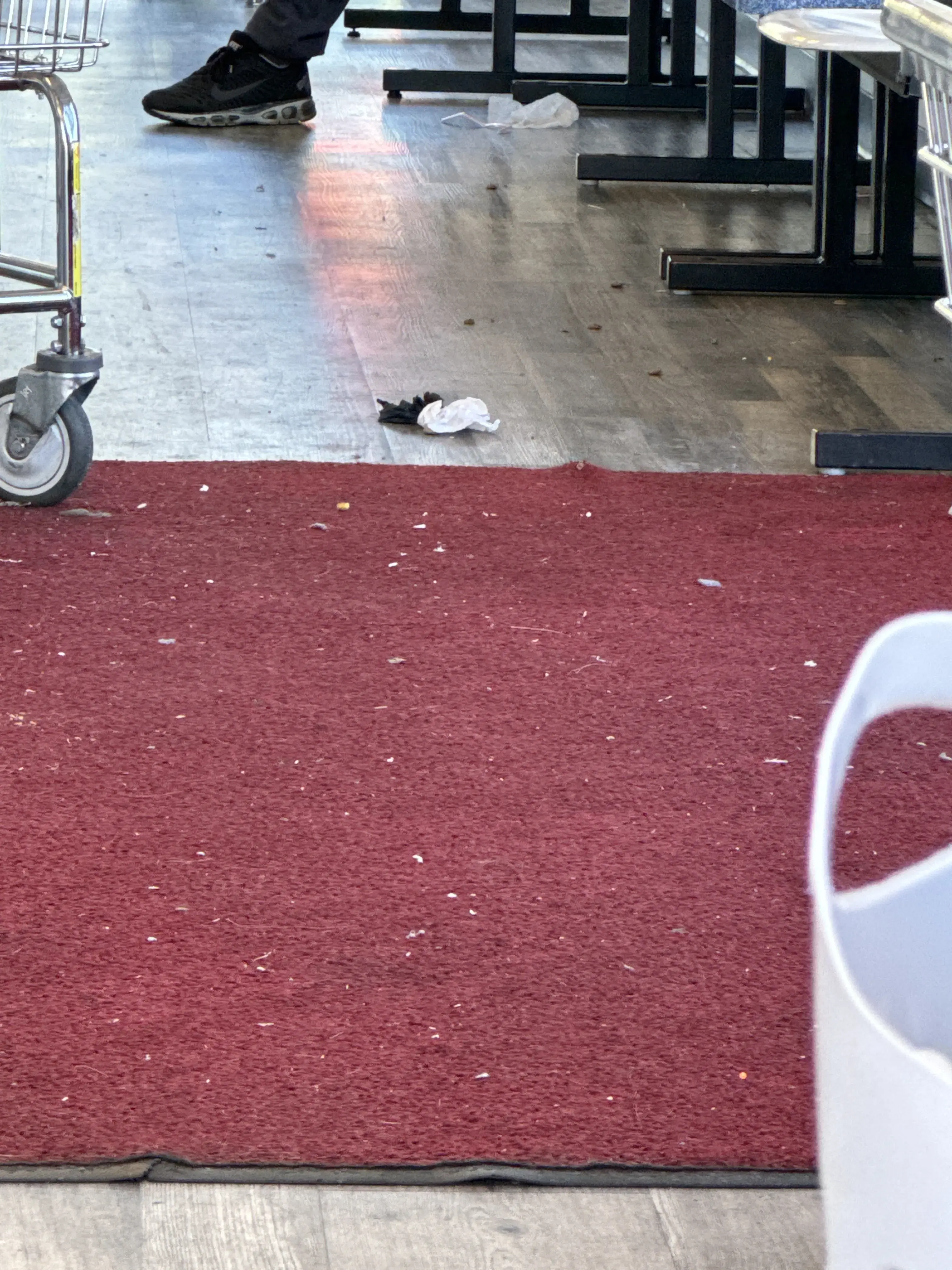 Lightning Car Wash & Laundromat thumbnail 10